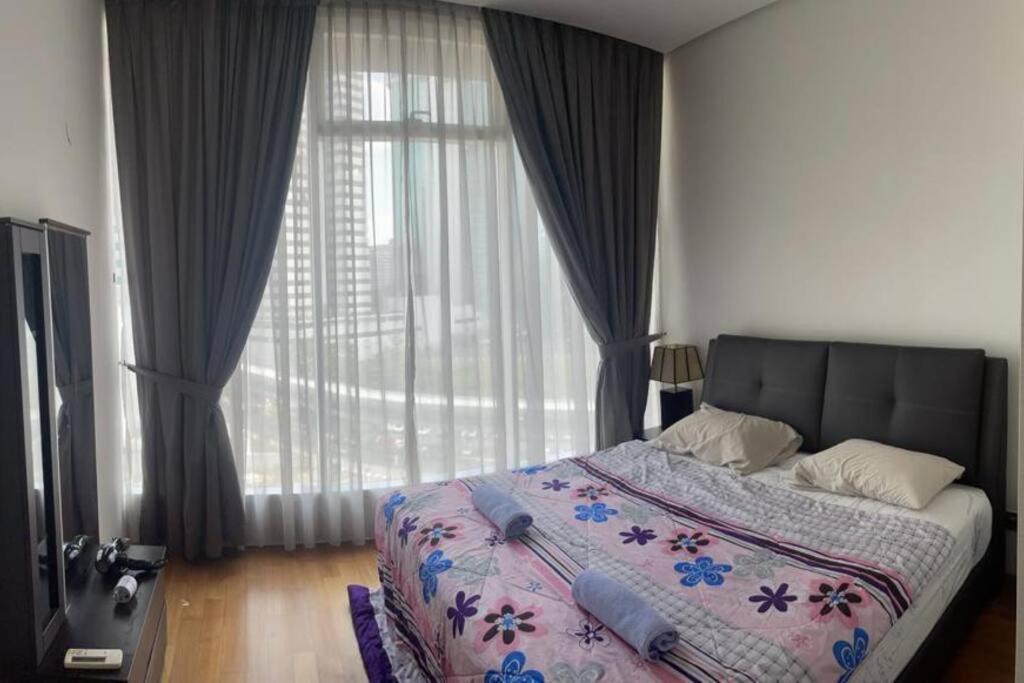 3 Guests,200m to KLCC & Pavilion Mall with Netflix