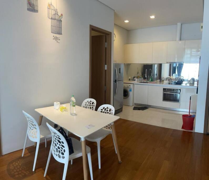 3 Guests,200m to KLCC & Pavilion Mall with Netflix