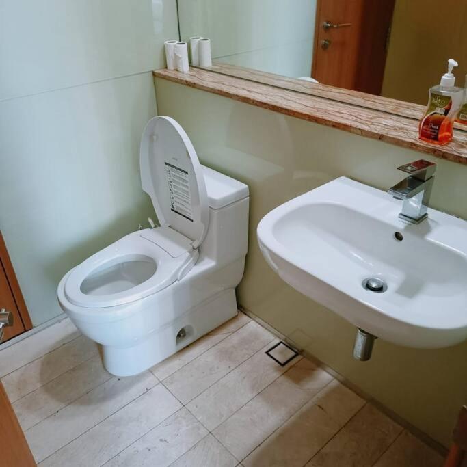 3 Guests,200m to KLCC & Pavilion Mall with Netflix