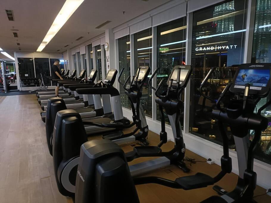 3 Guests,200m to KLCC & Pavilion Mall with Netflix
