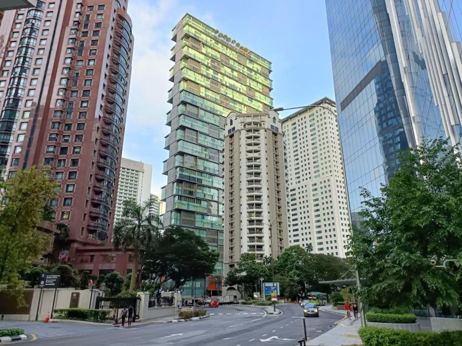 3 Guests,200m to KLCC & Pavilion Mall with Netflix