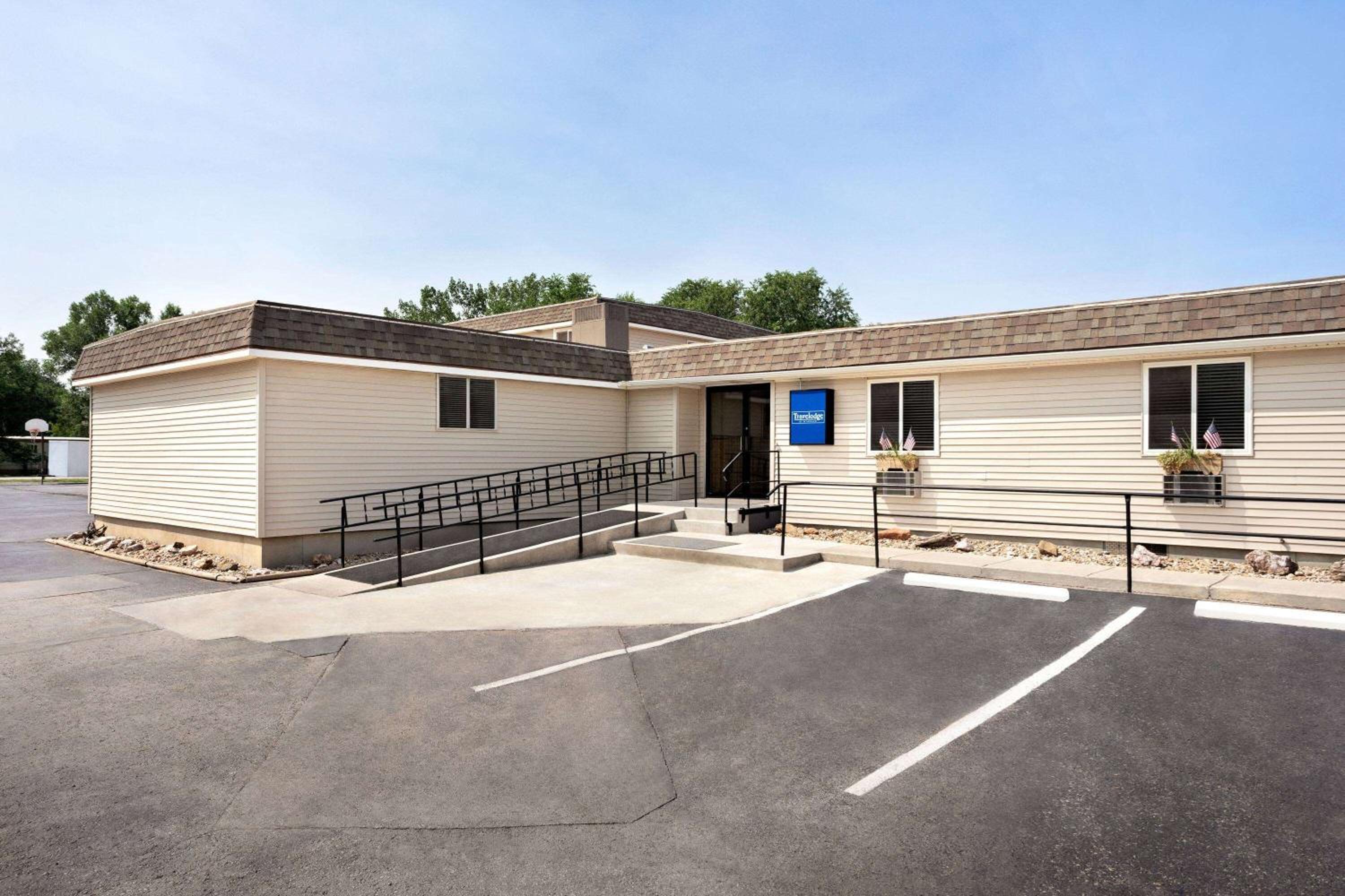 Travelodge by Wyndham Edgemont