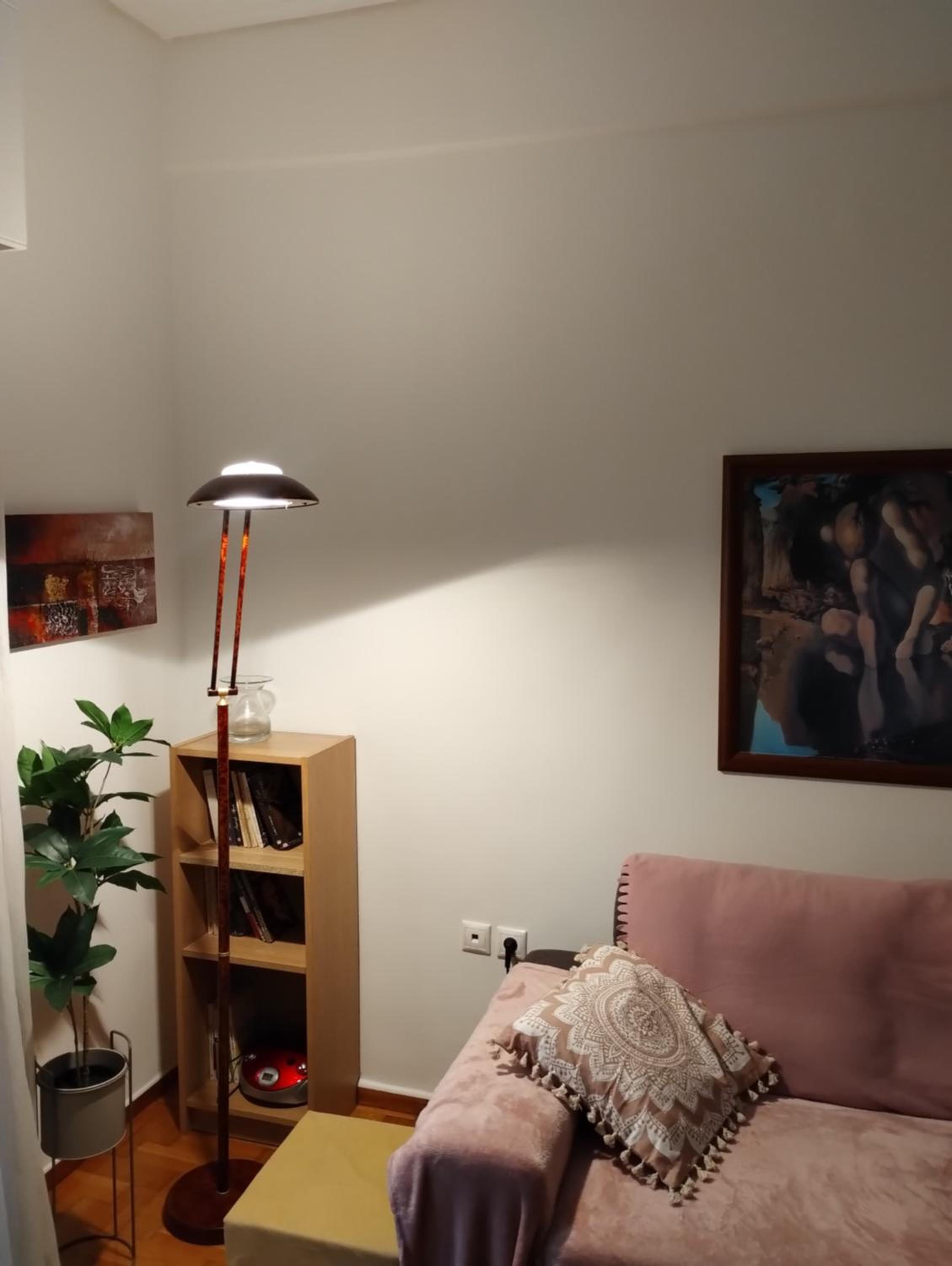 Vasia's cosy apartment in Athens, 