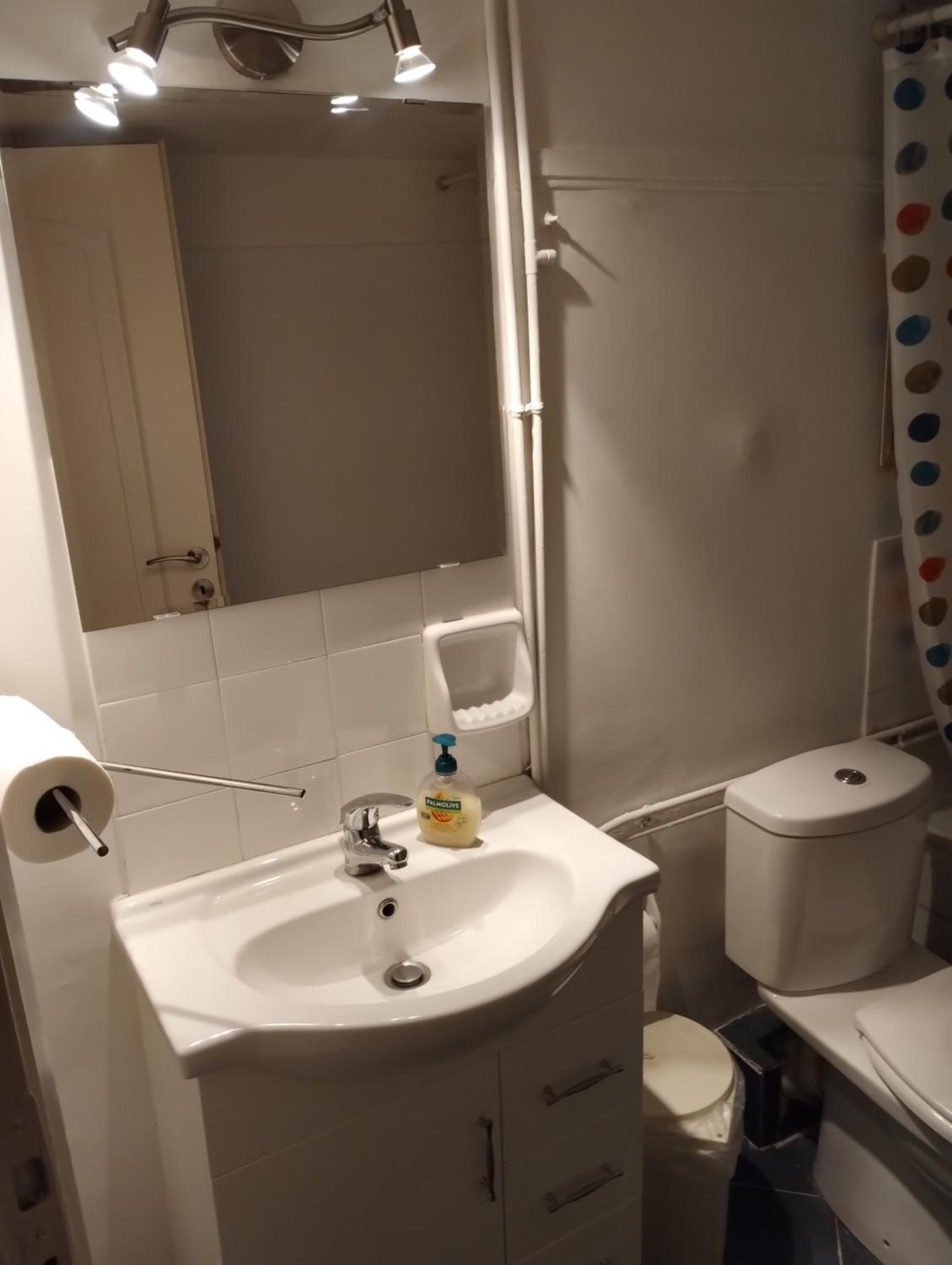 Vasia's cosy apartment in Athens, 