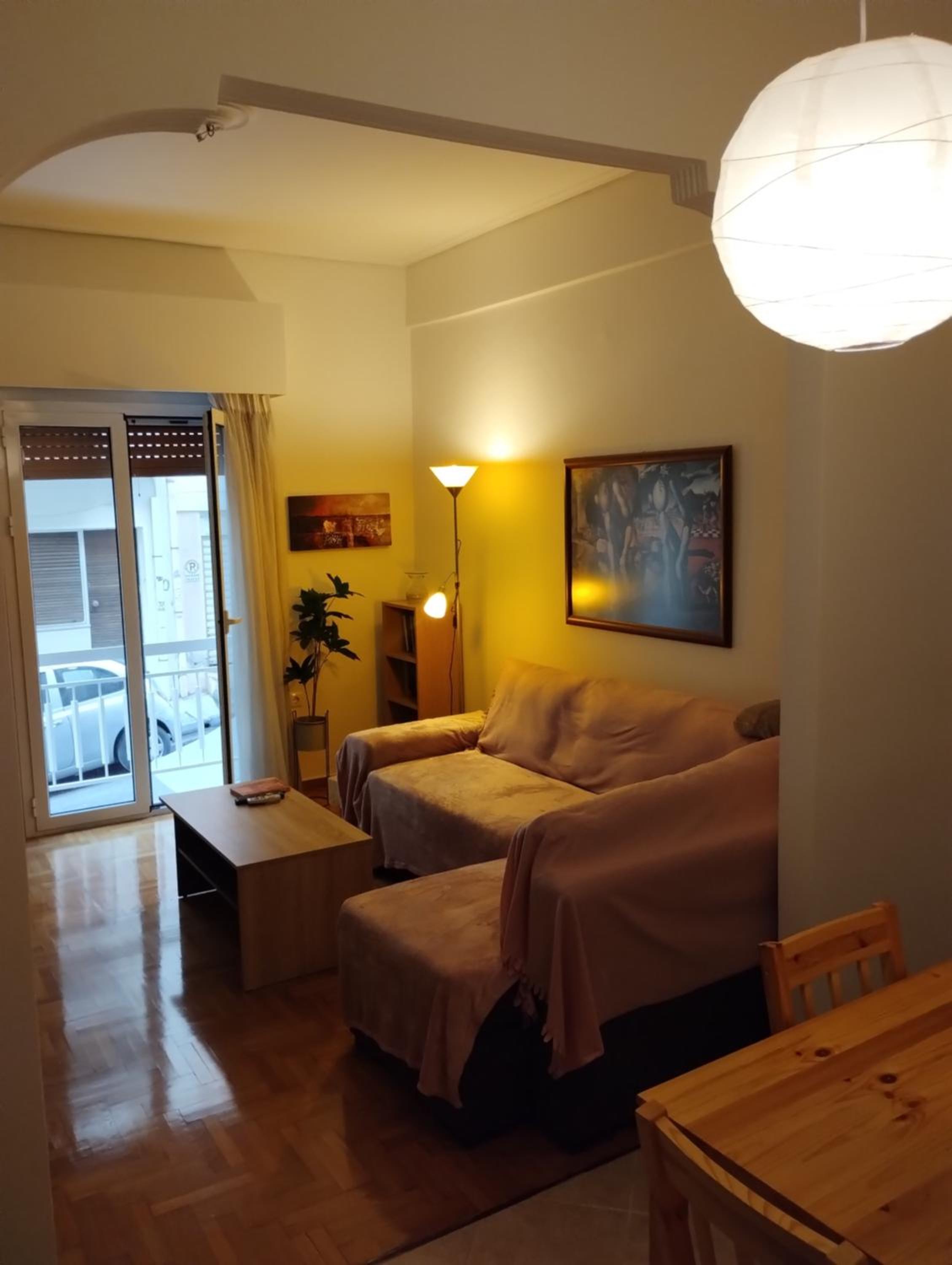 Vasia's cosy apartment in Athens, 