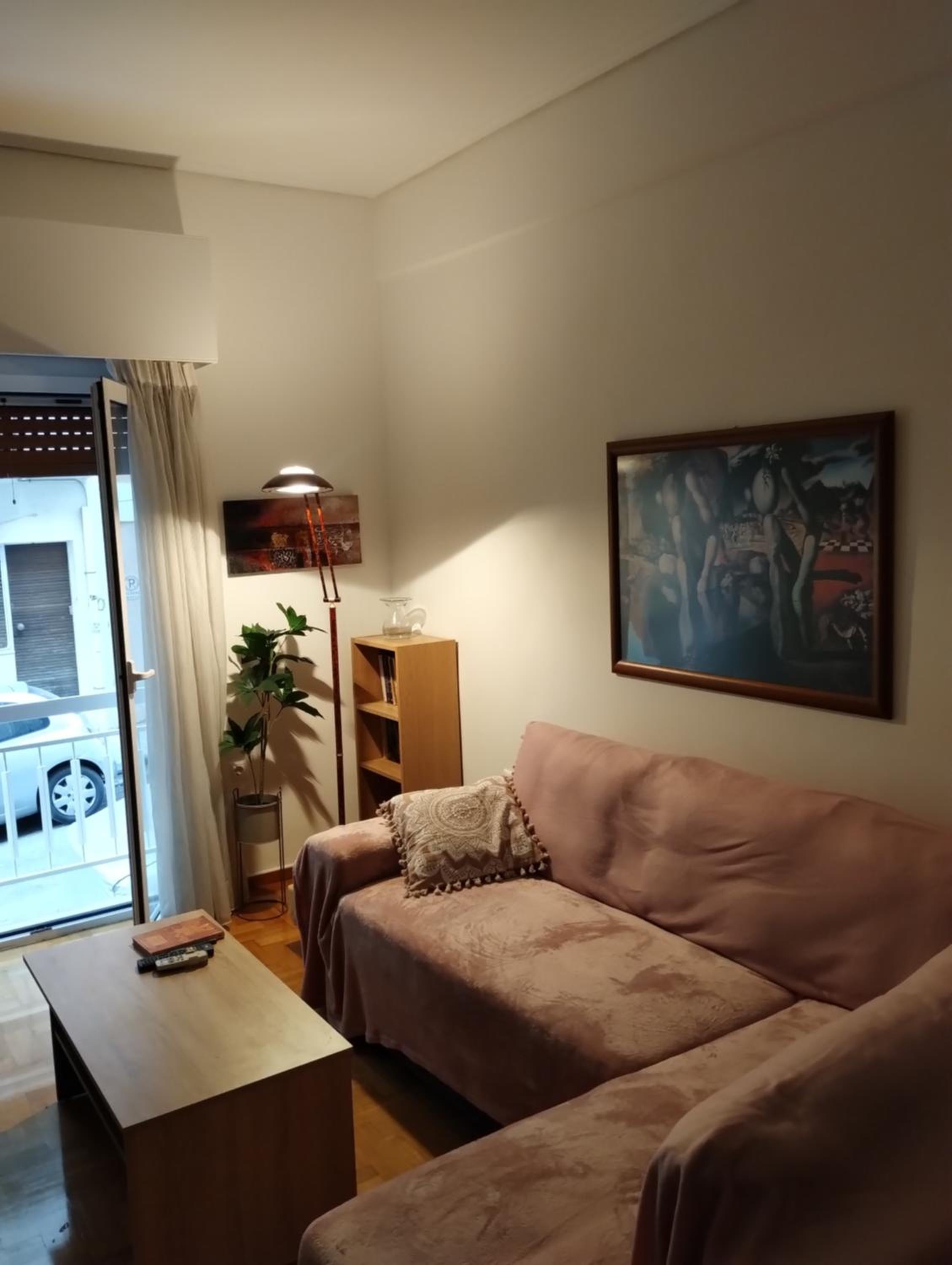 Vasia's cosy apartment in Athens, 
