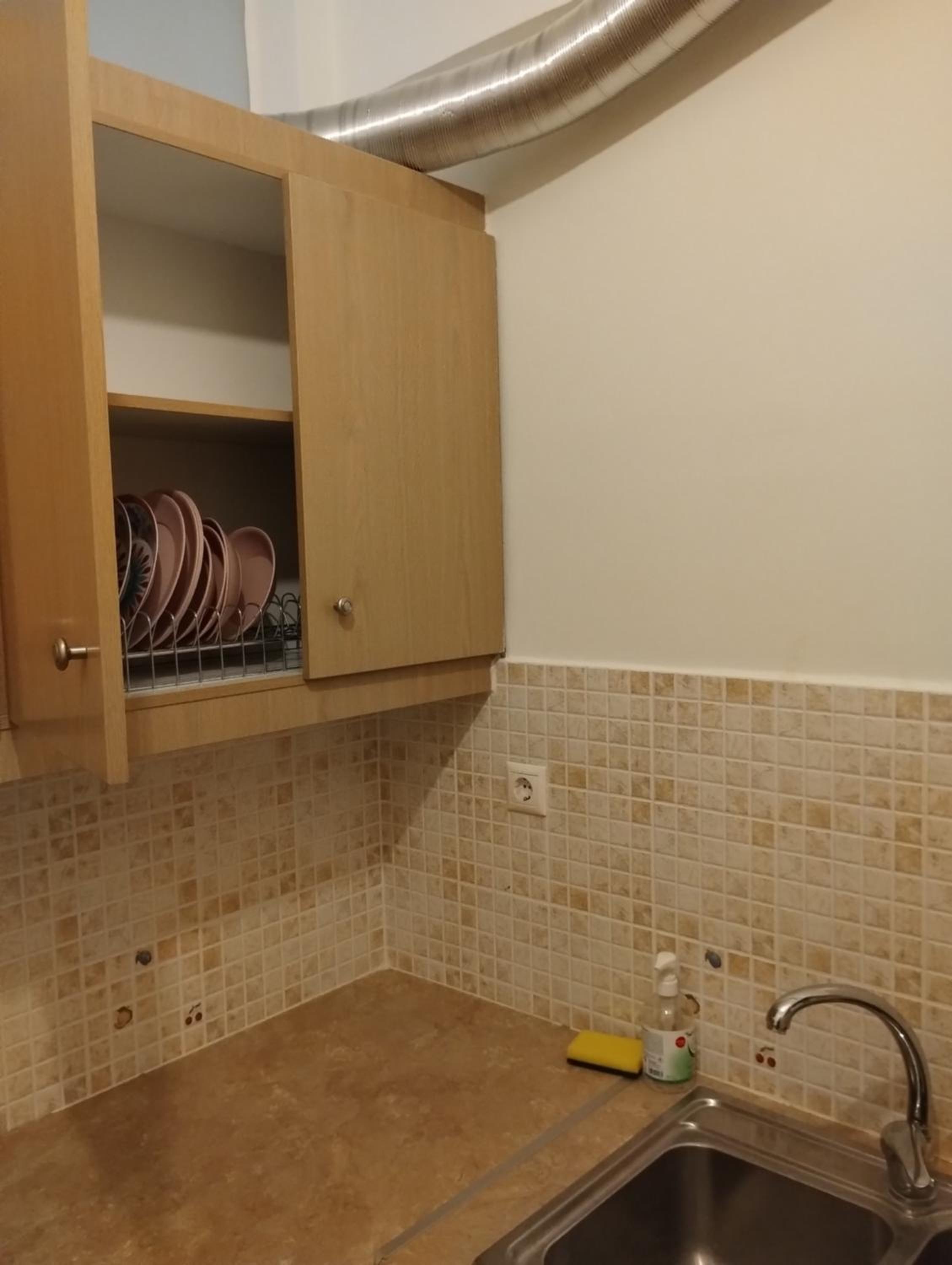 Vasia's cosy apartment in Athens, 