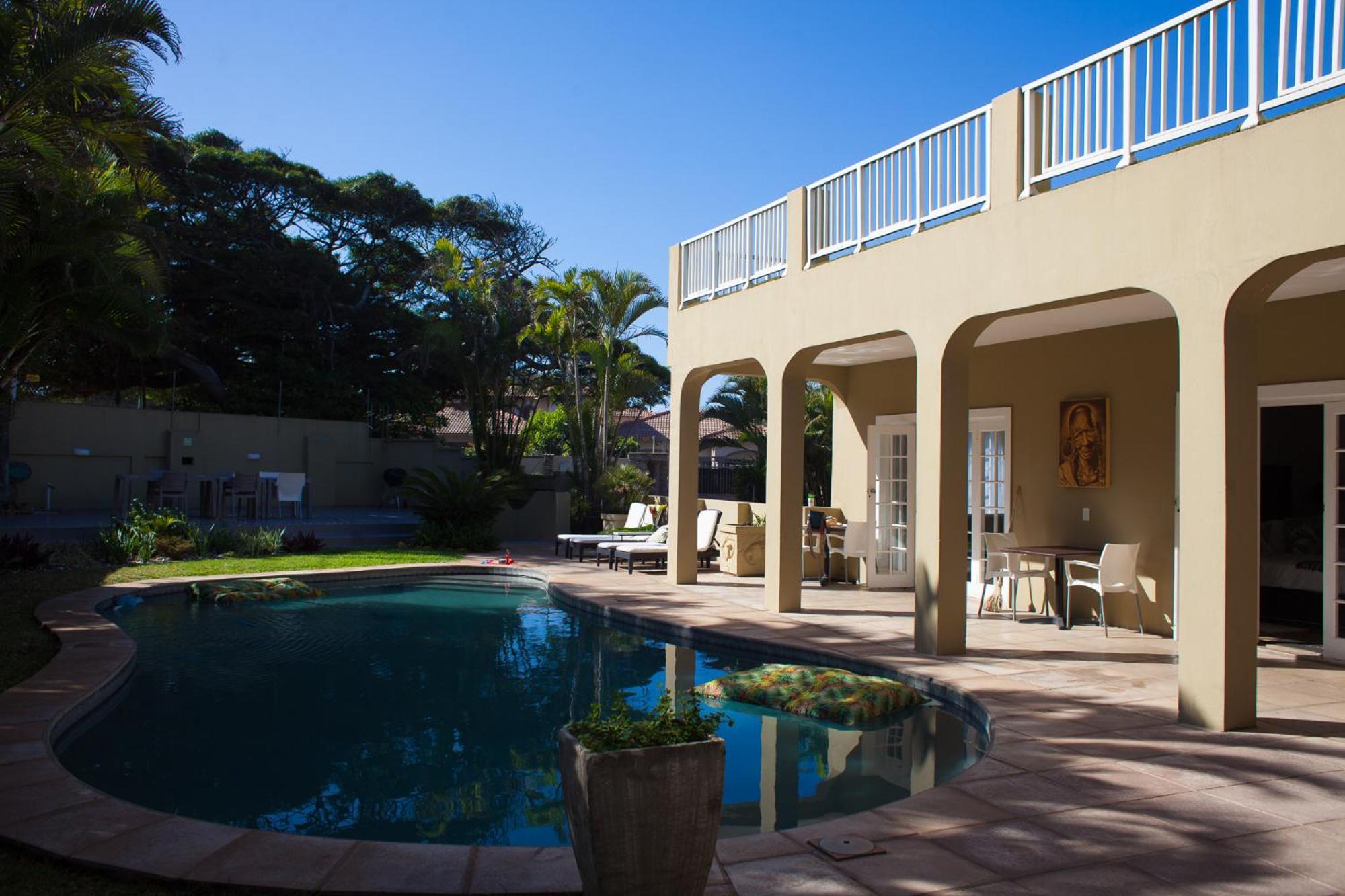 Caza Beach Guesthouse