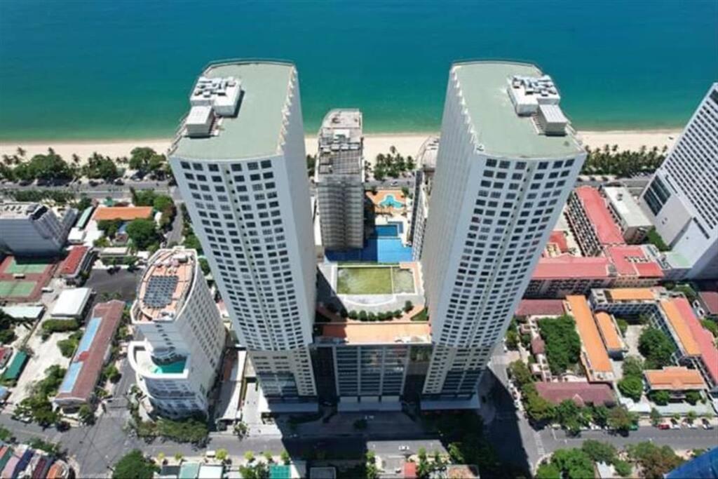 Nha Trang Goldcoast Beach Apartment view 4