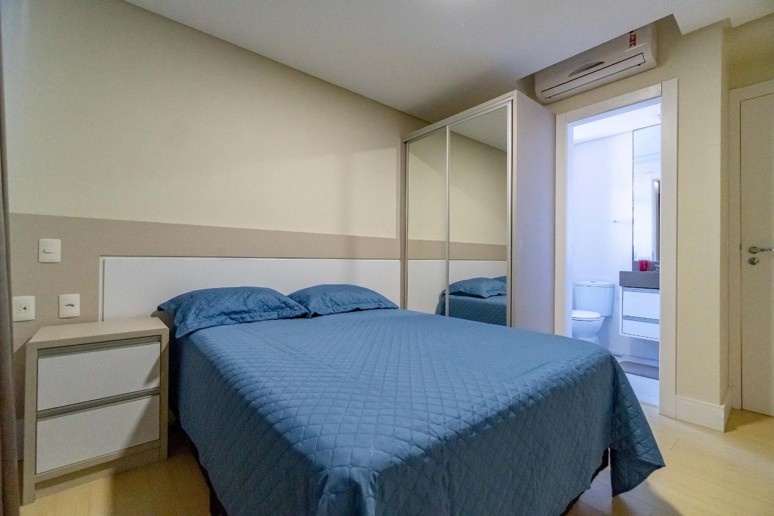 Localização Central - Apartamento a 200m da Praia