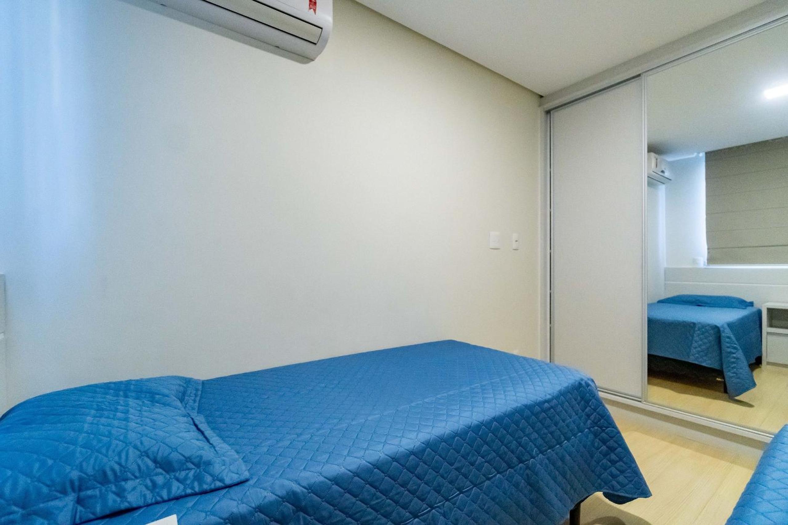 Localização Central - Apartamento a 200m da Praia