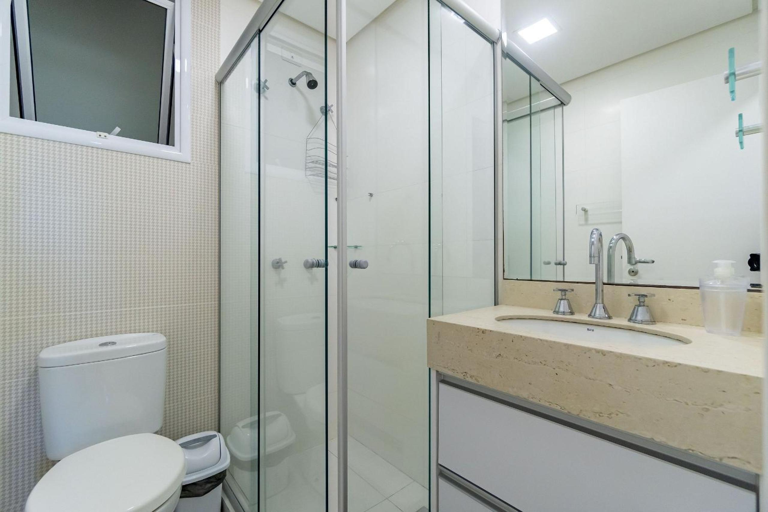 Localização Central - Apartamento a 200m da Praia