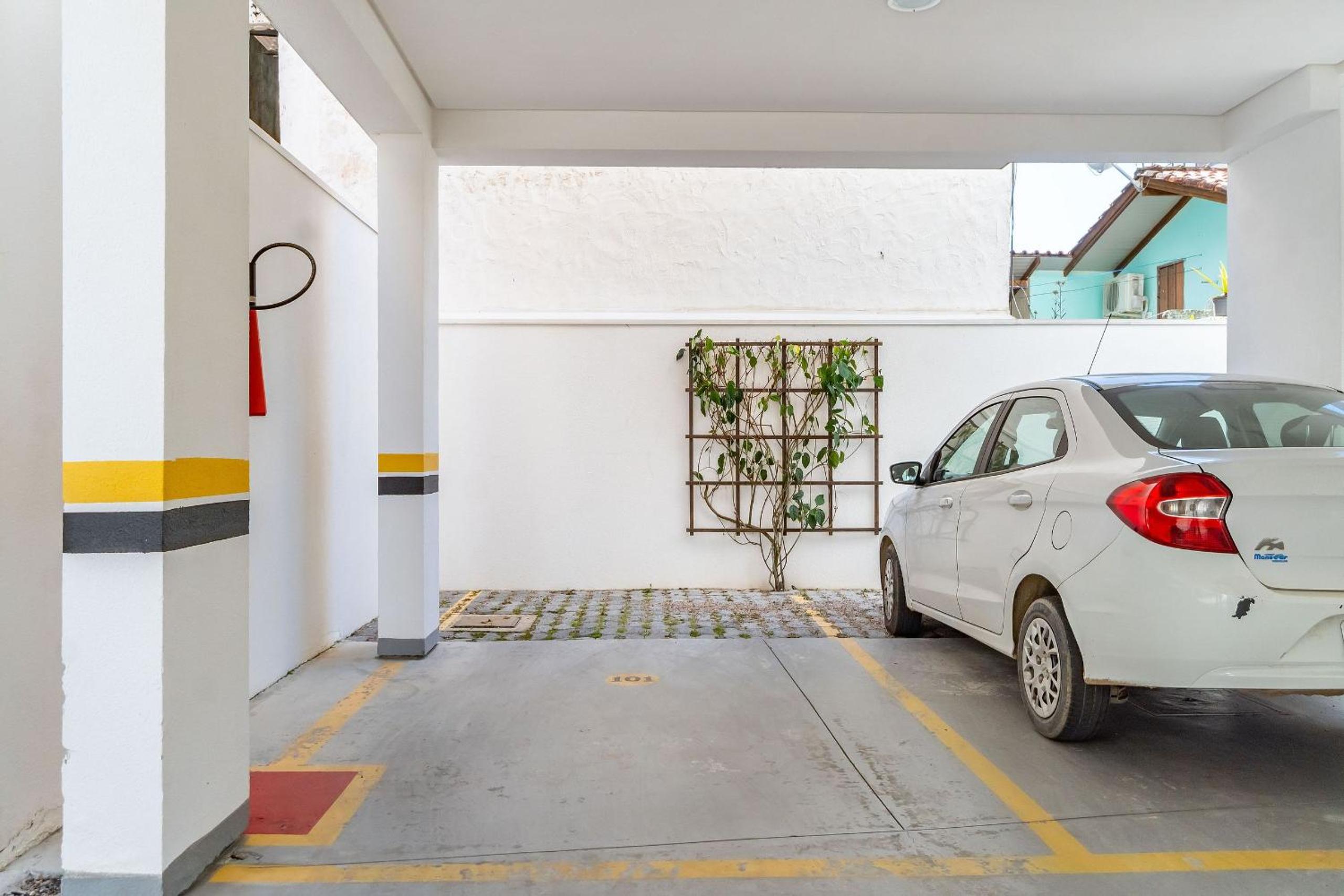 Localização Central - Apartamento a 200m da Praia