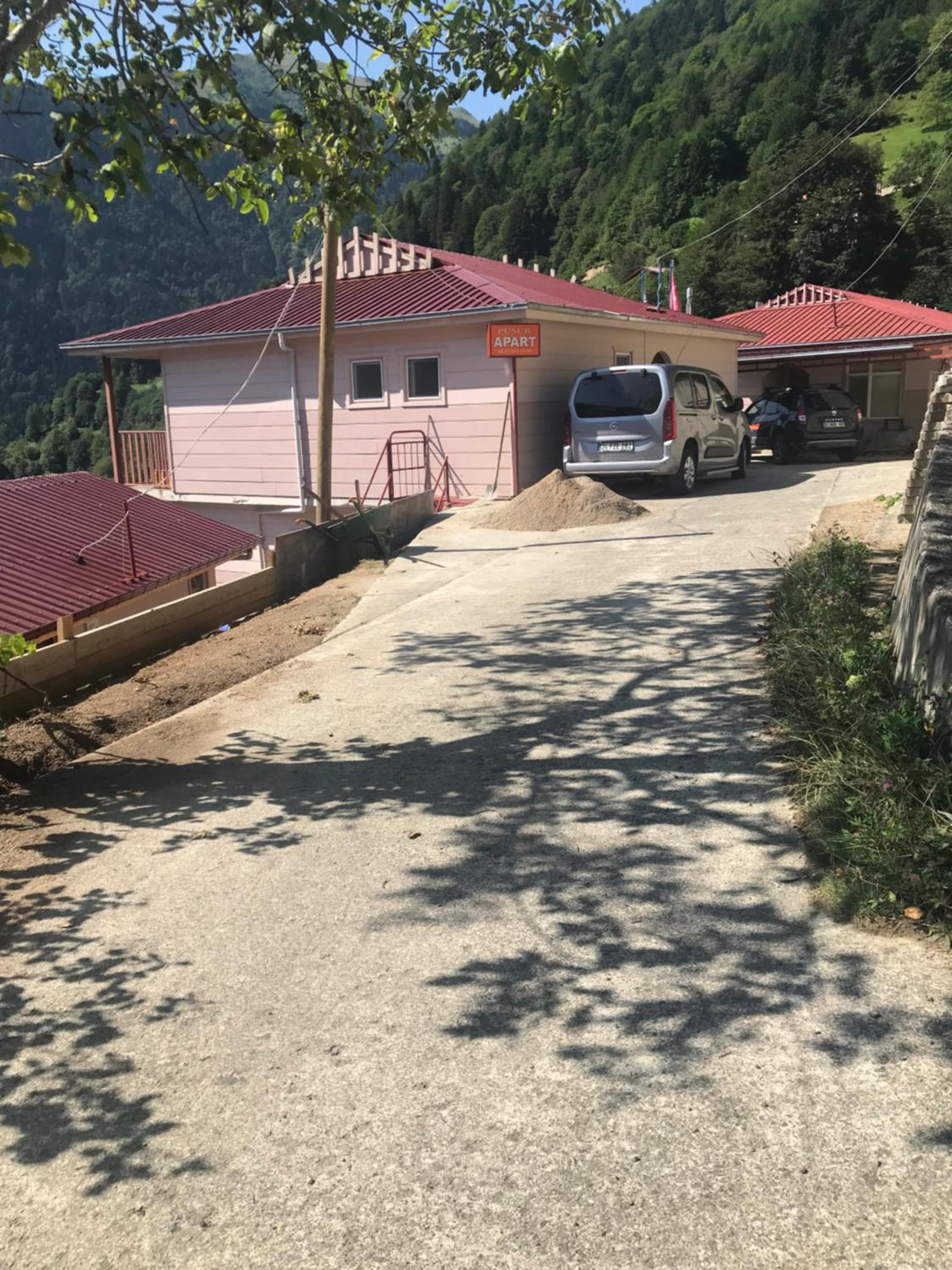 Puşur Apart view 3