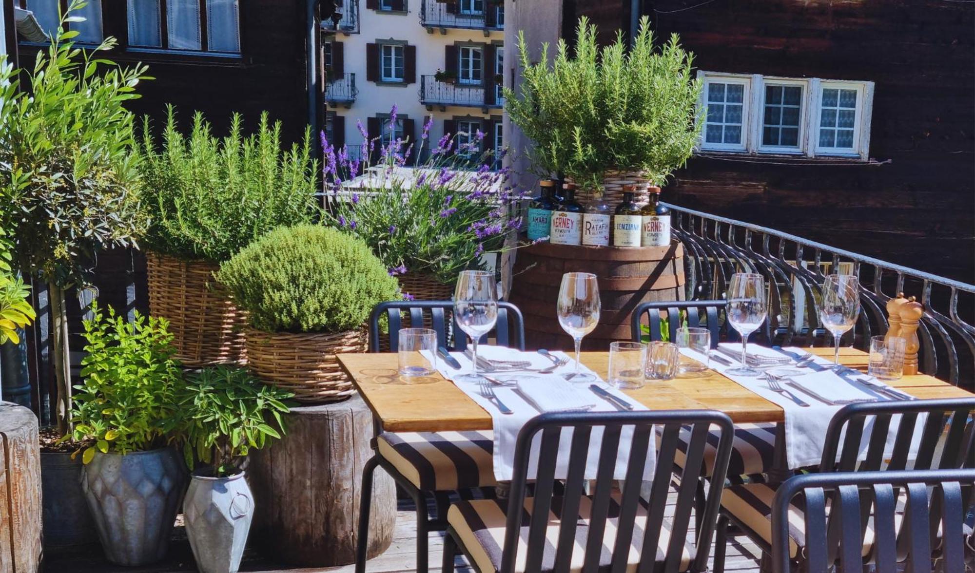 Hotel Unique Hotel Post - Image 1