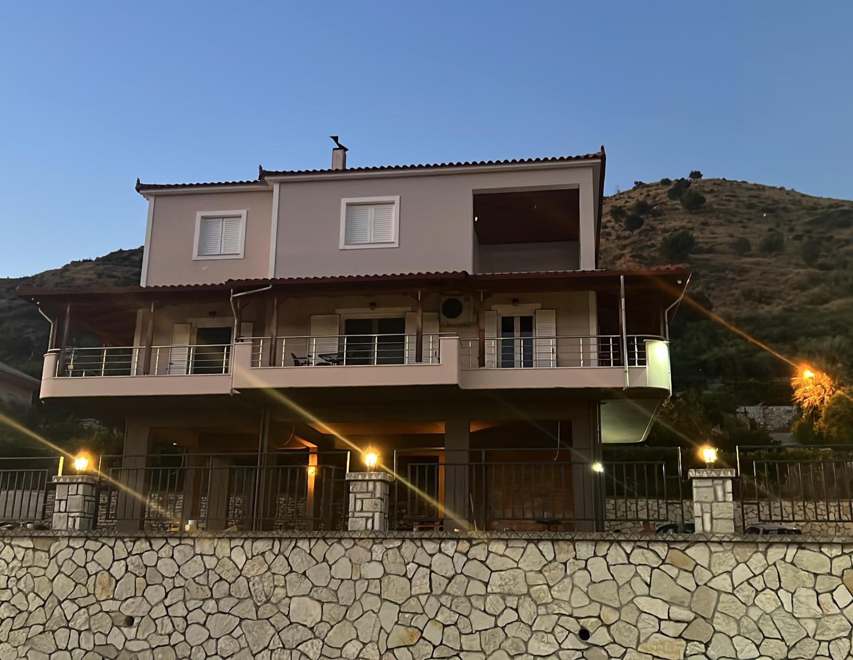 Vila Dako