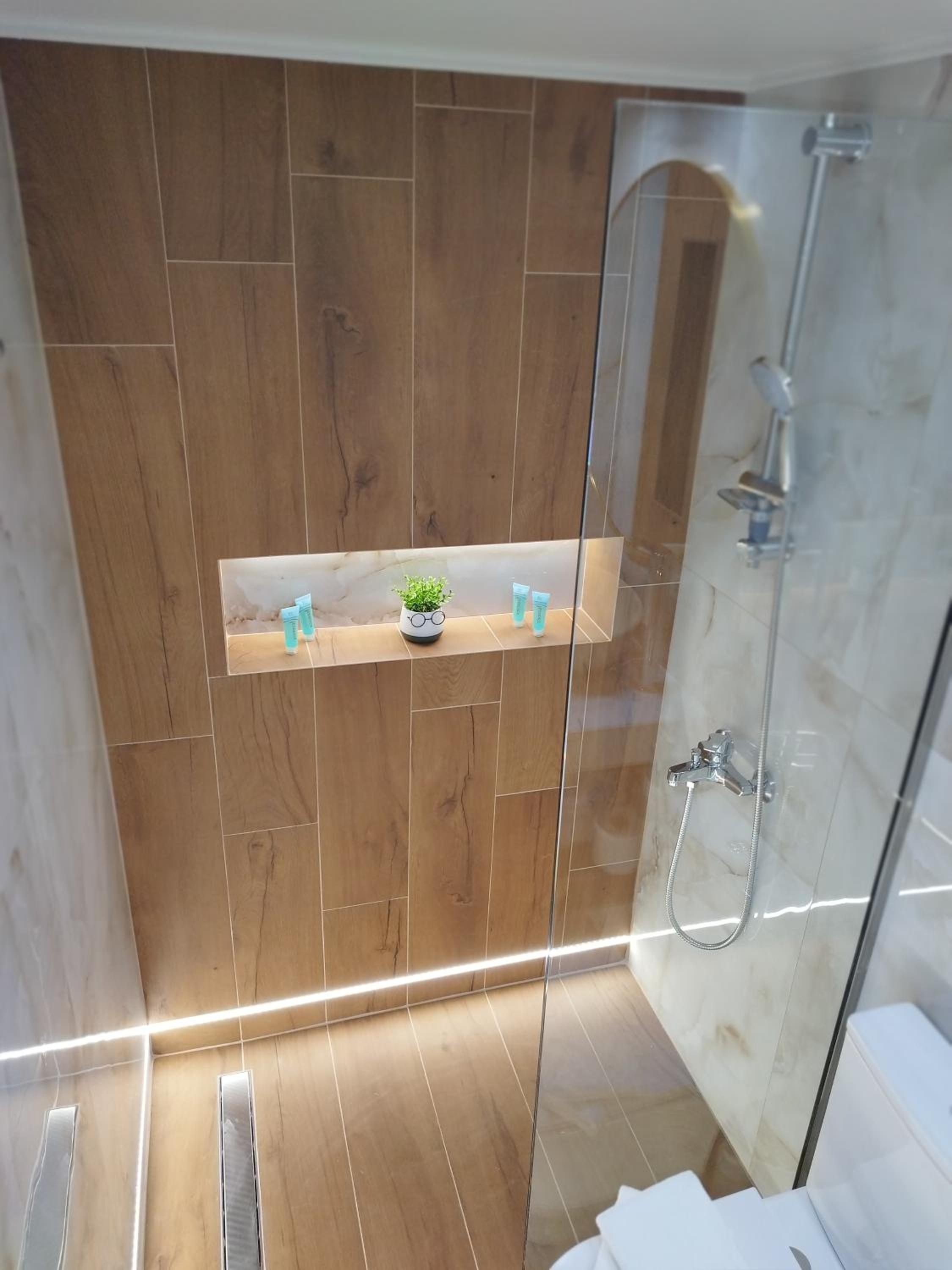 AEGEAN SUITES