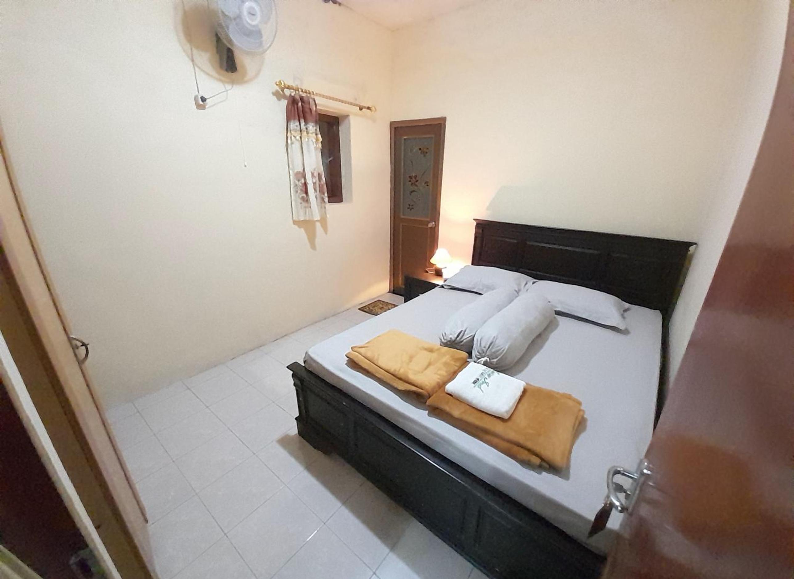 Marry Ind Gunung Kawi Guest House Malang view 4
