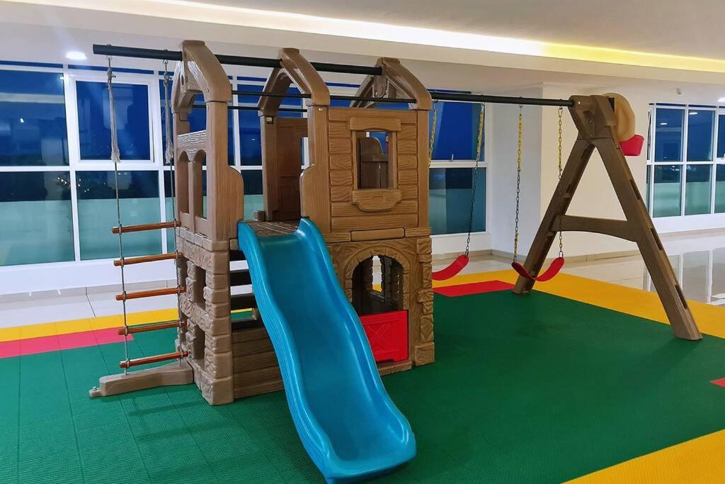 New! 4-6pax Mount Austin High Condo in Johor Bahru