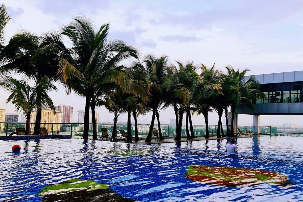 New! 4-6pax Mount Austin High Condo in Johor Bahru