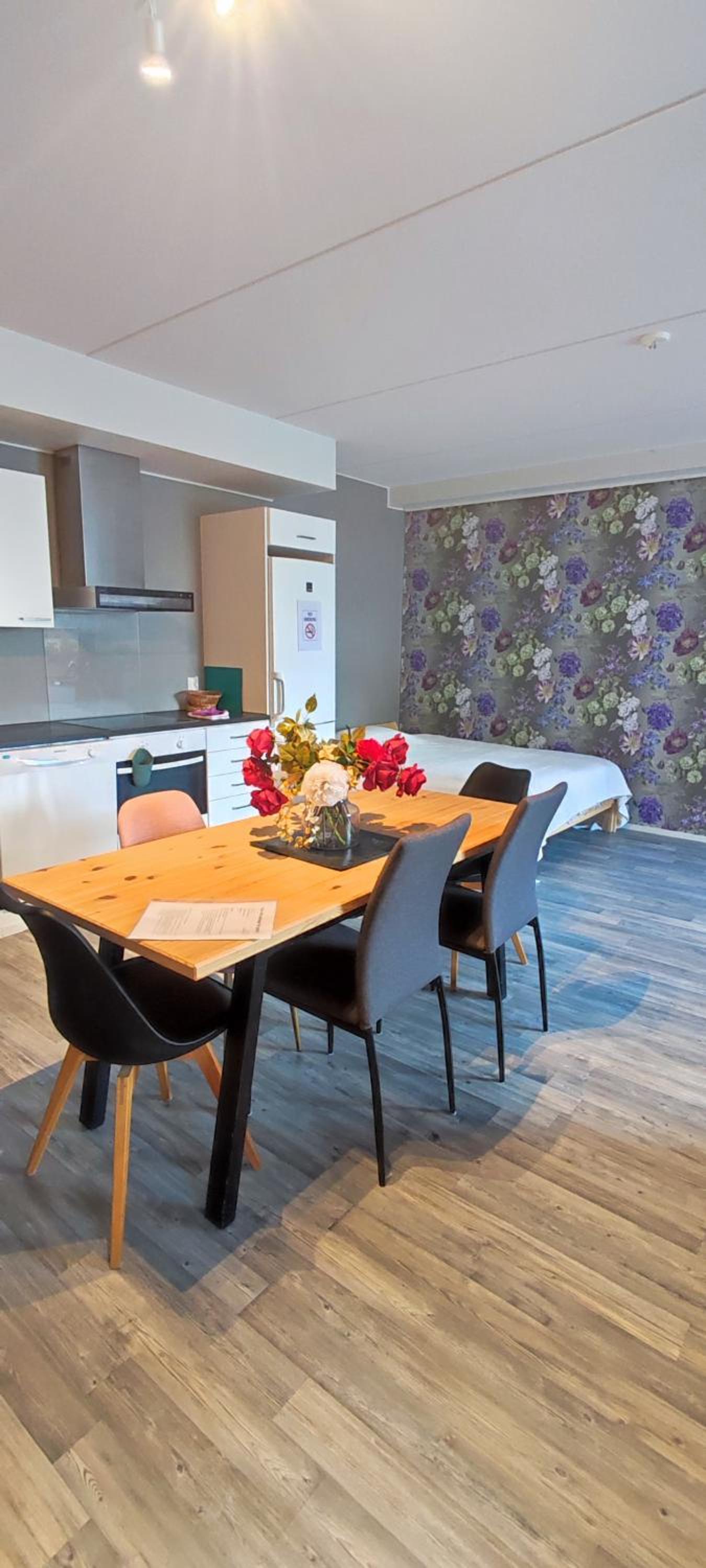 Aurora Home Kivistö 1-bedroom apartment for up to 8 near Helsinki Vantaa Airport and Helsinki city center