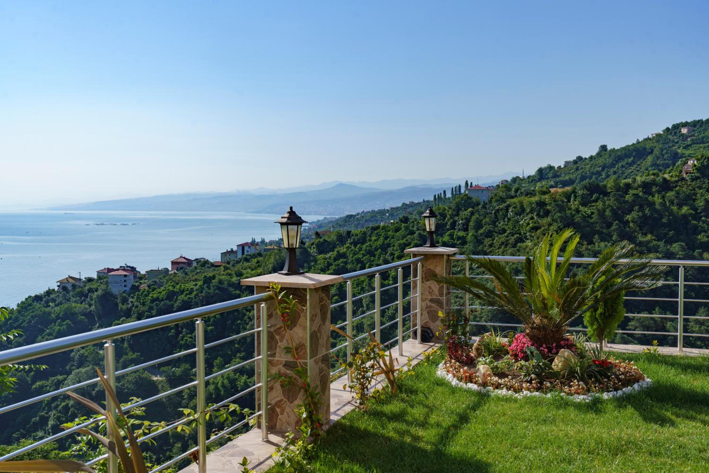 Manzarasıyla Büyüleyen Lüx villa