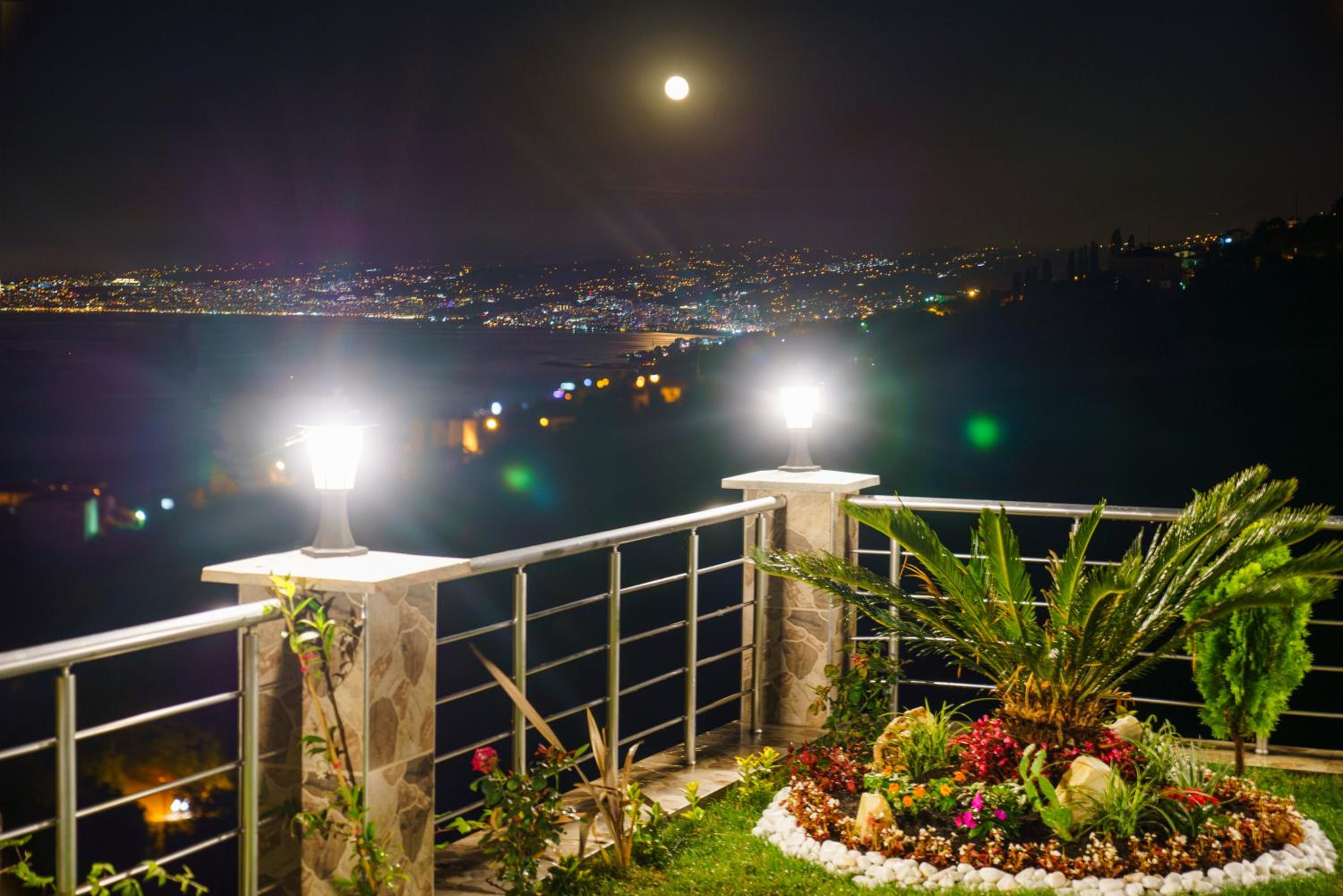 Manzarasıyla Büyüleyen Lüx villa