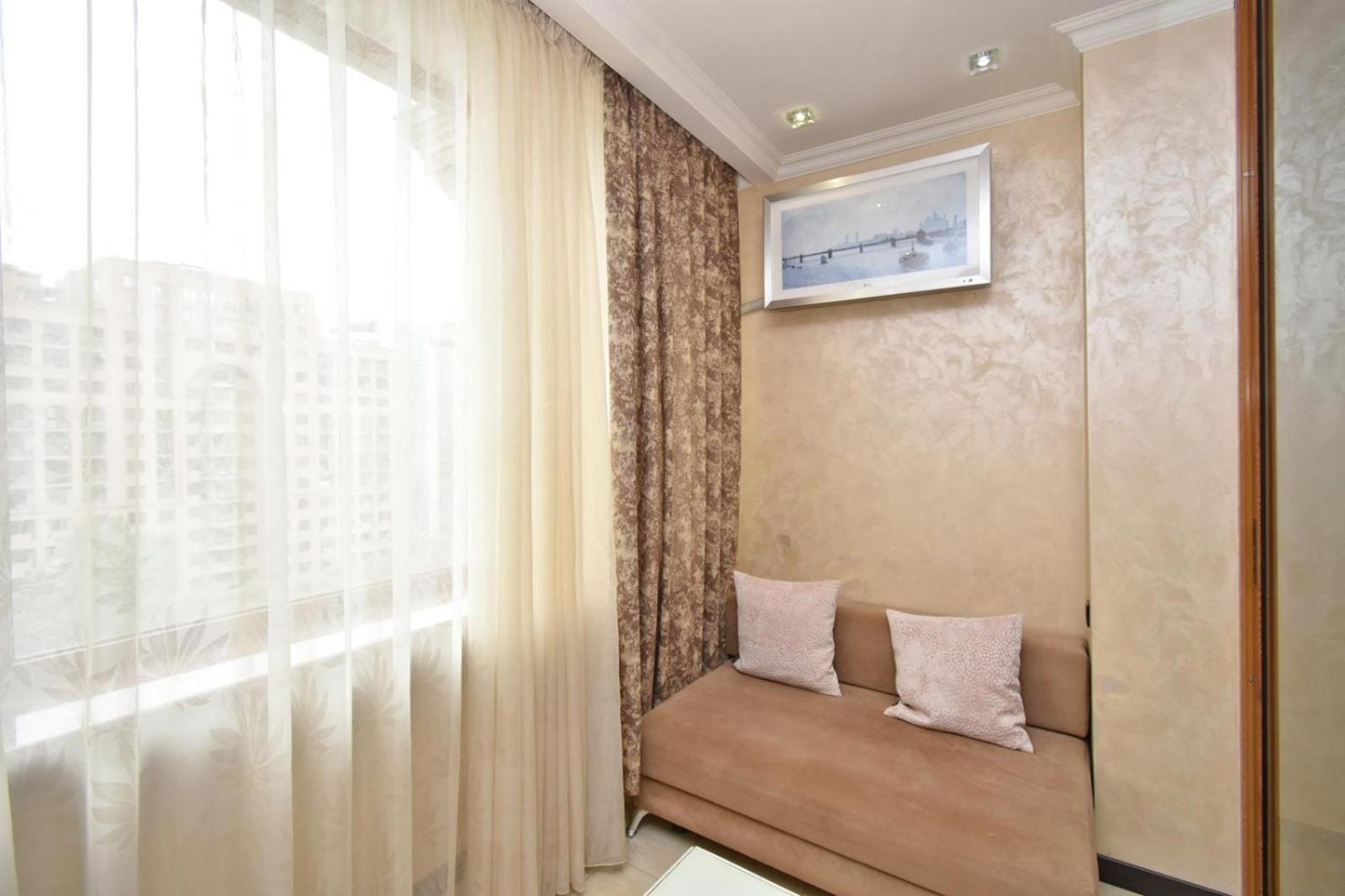 Aram street, 2 bedrooms, Euro renovated Grande apartment DI720
