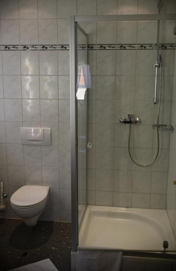 Gasthof zum goldenen Schiff - Historisches Hotel mit Frühstück & Self-Check-in