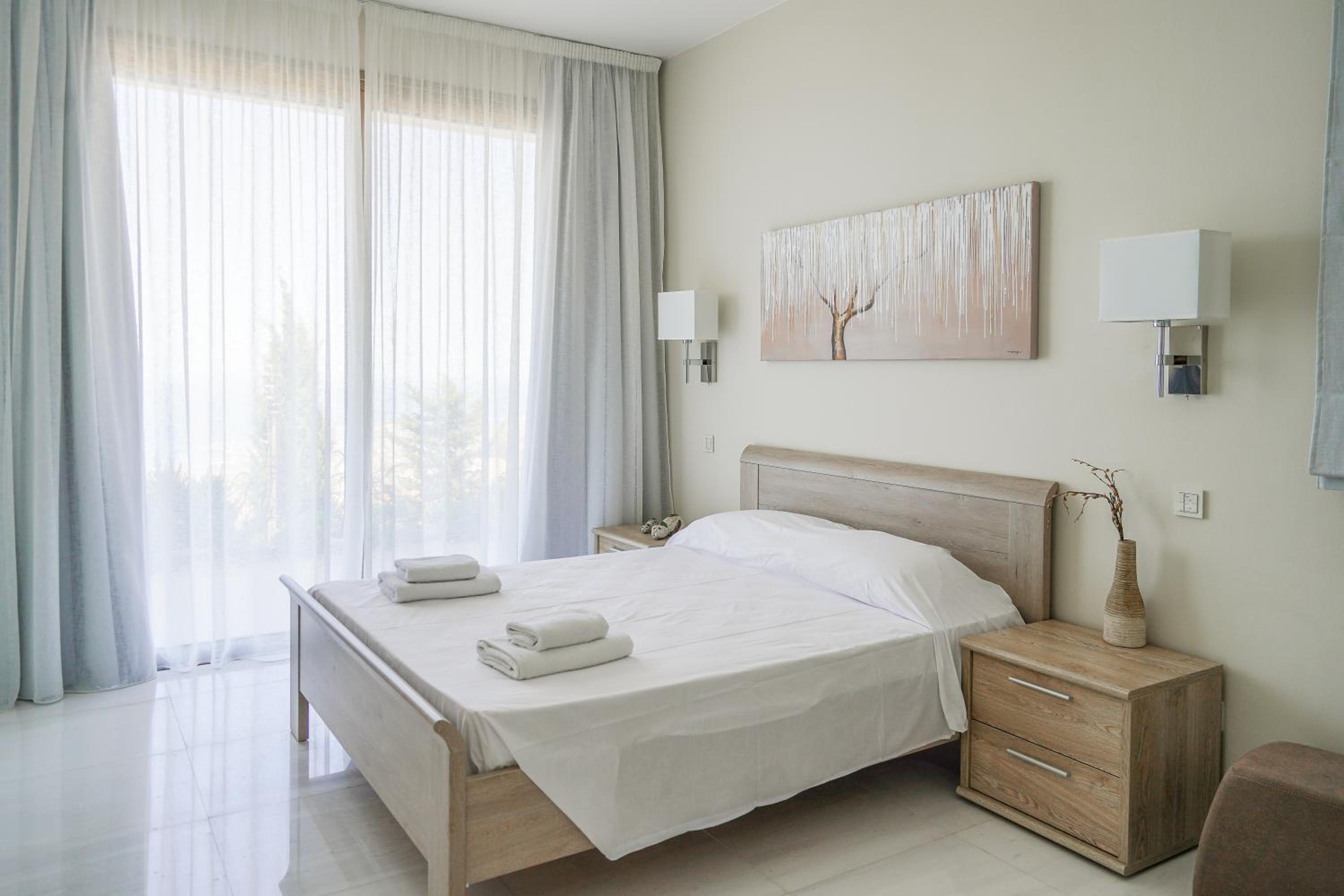 Resitour - Karina Heights Villas