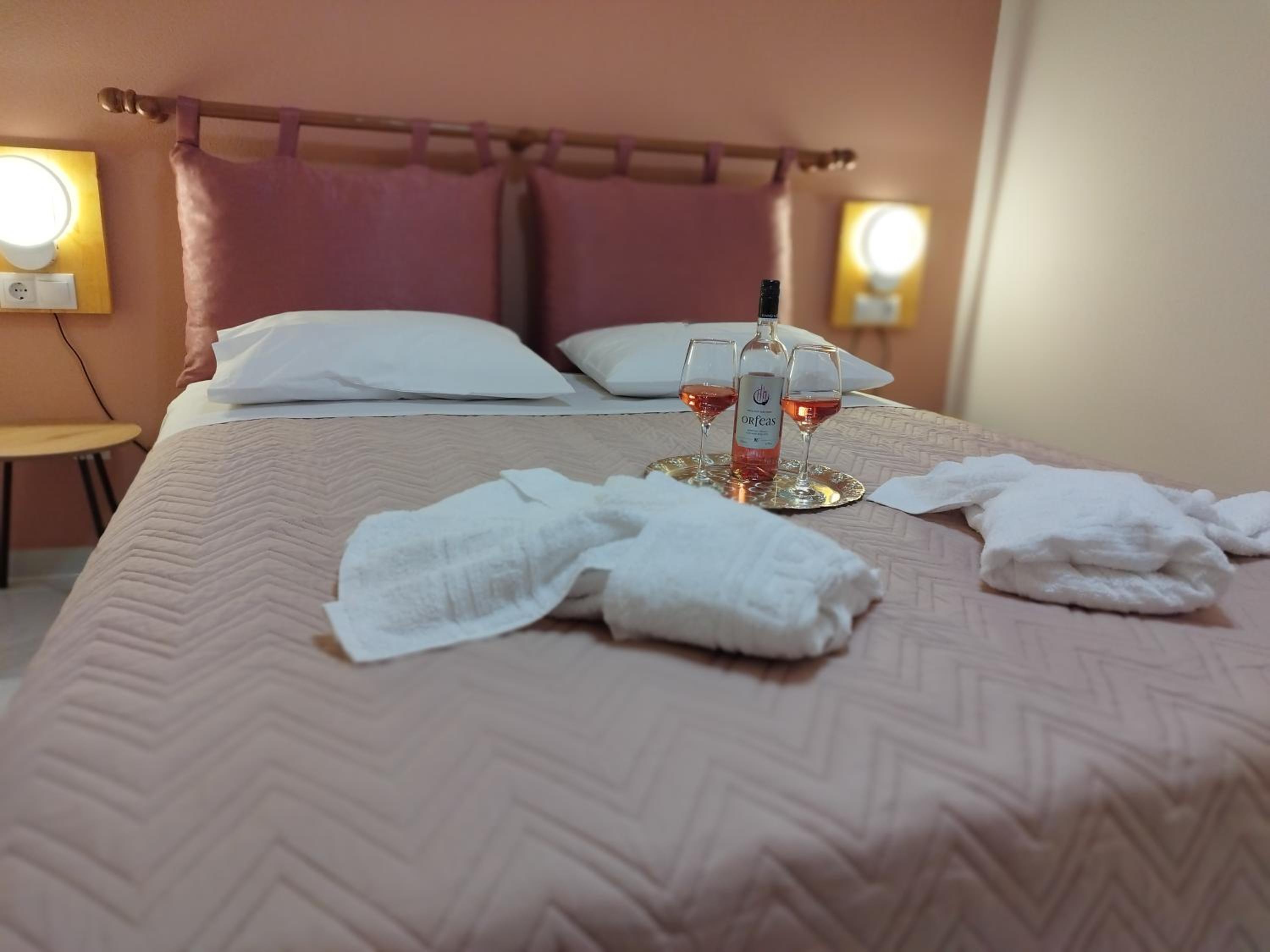 AEGEAN SUITES