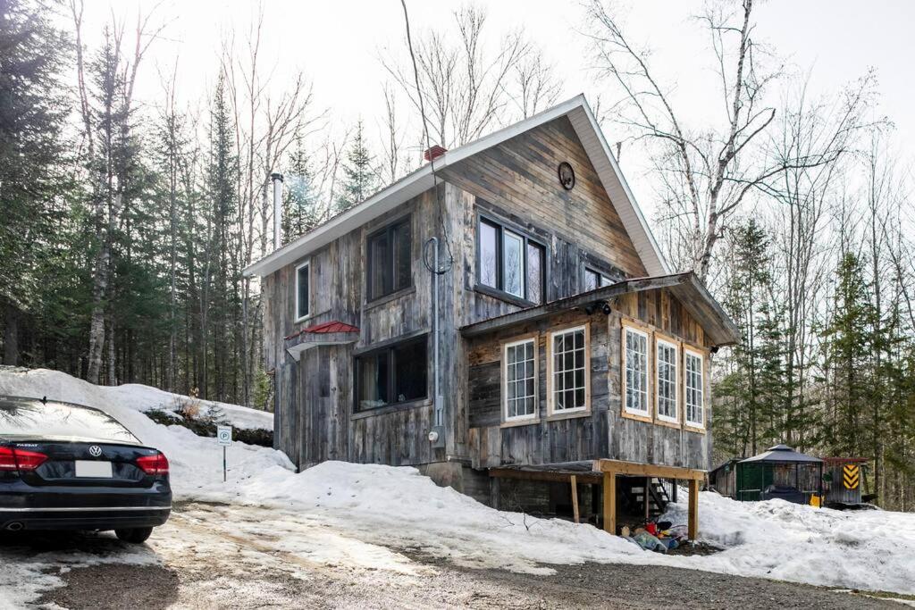 Charming Cottage In a Peaceful Forest & Calm River