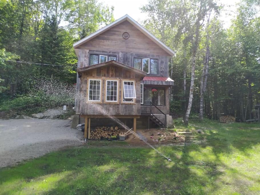 Charming Cottage In a Peaceful Forest & Calm River