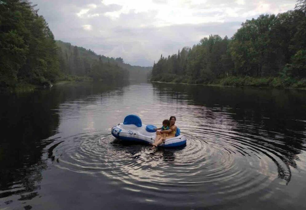 Charming Cottage In a Peaceful Forest & Calm River