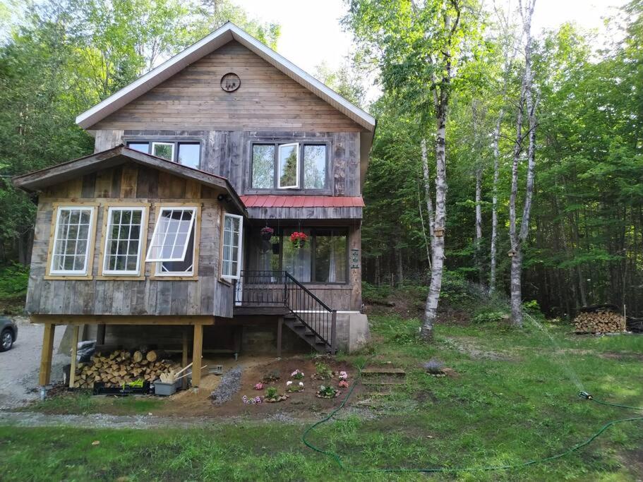 Charming Cottage In a Peaceful Forest & Calm River