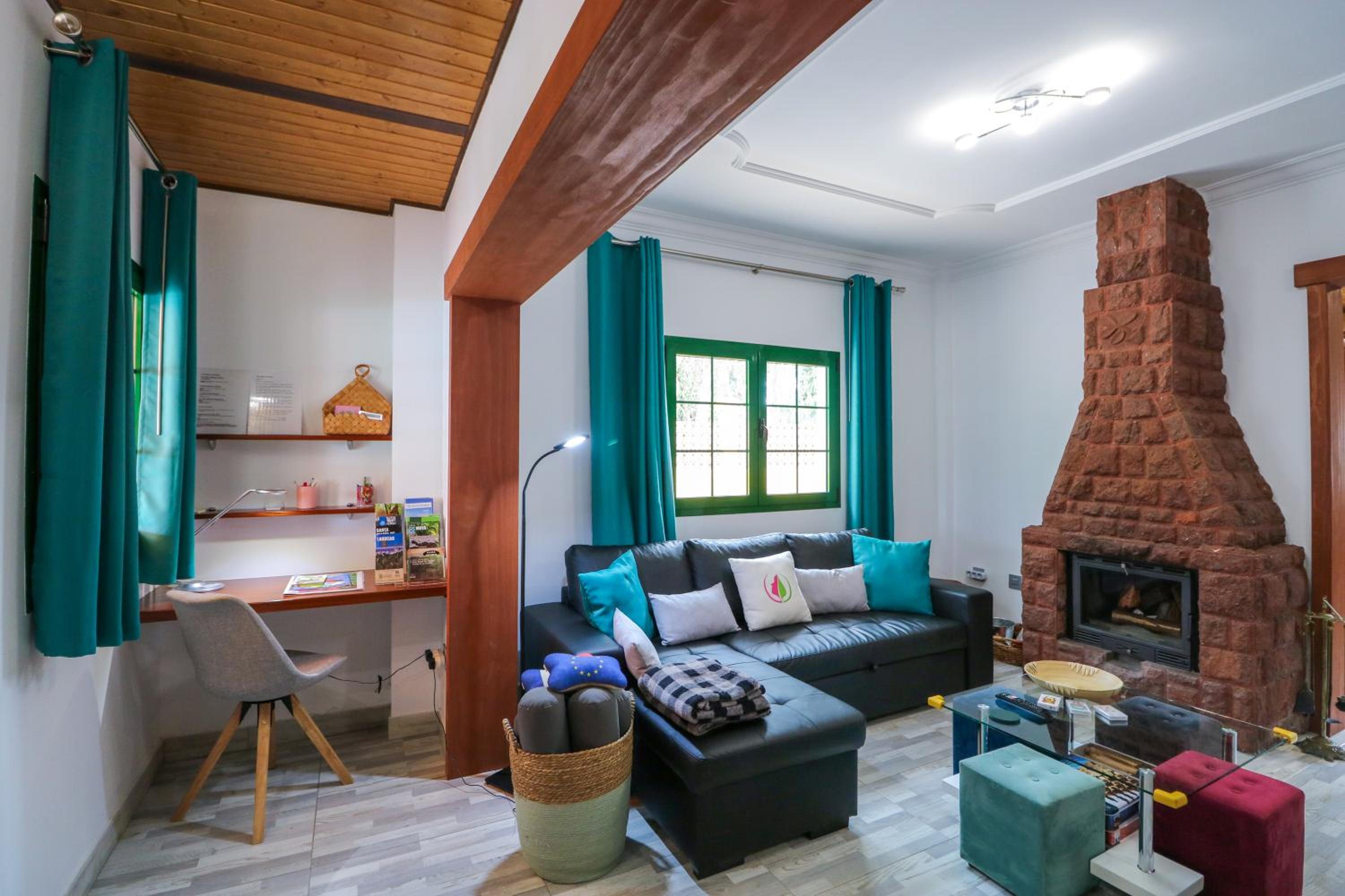 Majestic Mountain Villa with heated pool