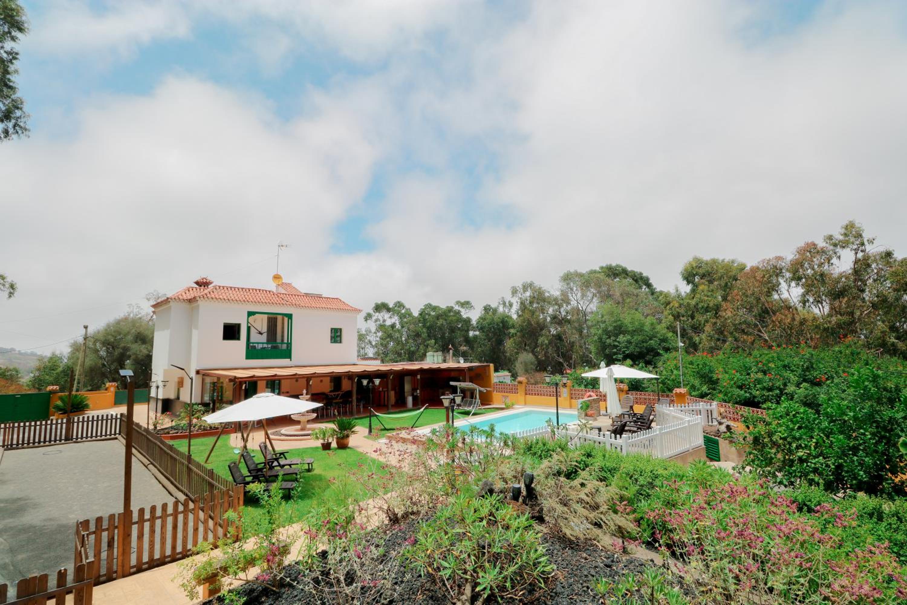 Majestic Mountain Villa with heated pool