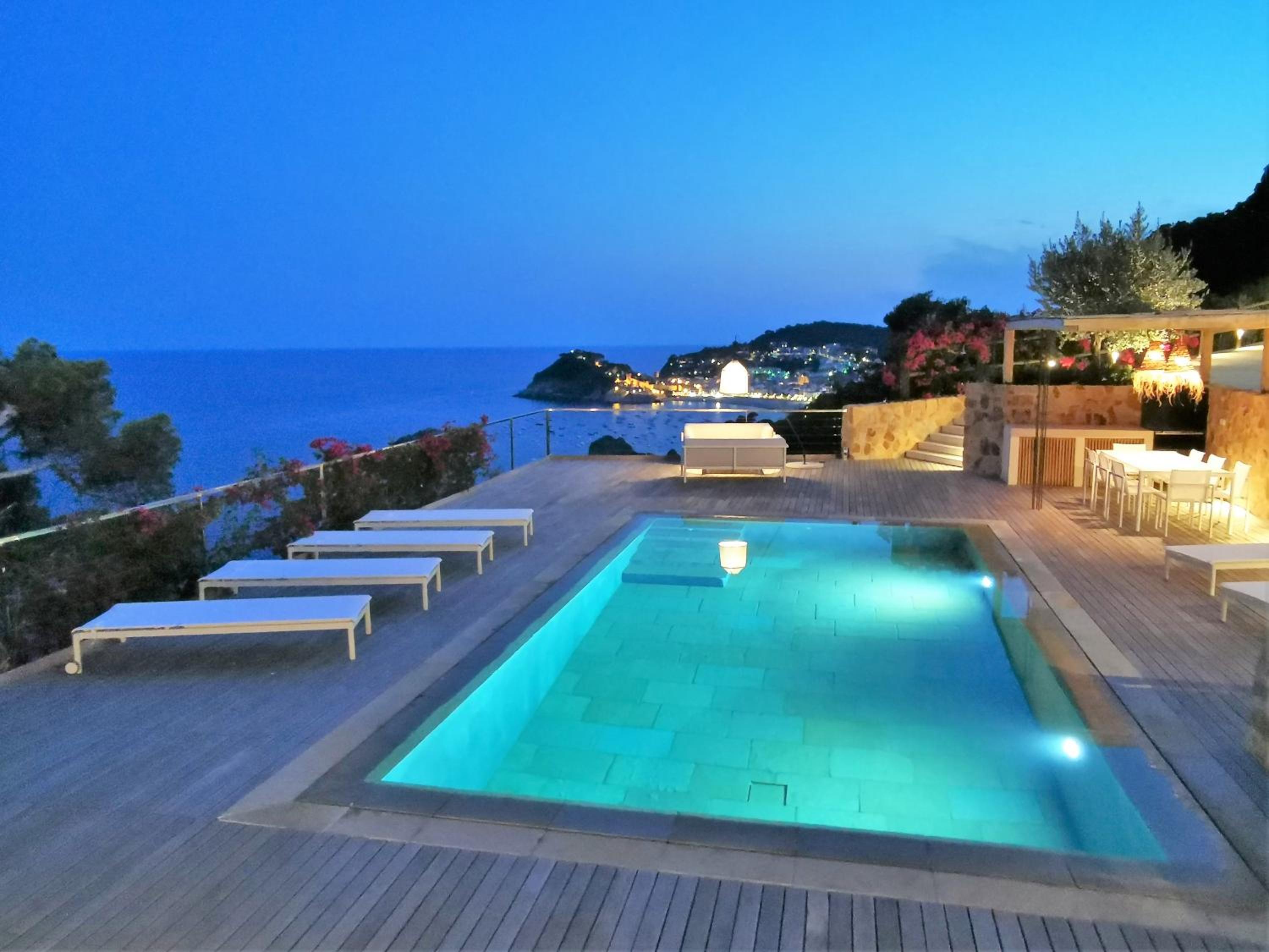 Luxury Villa Tossa de Mar – Frente al Mar