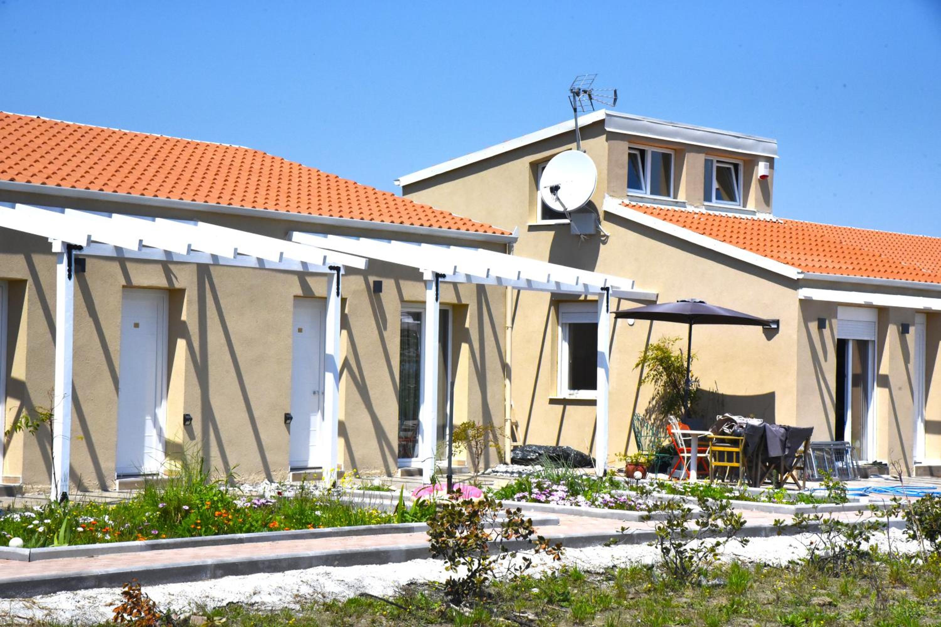 sylias village