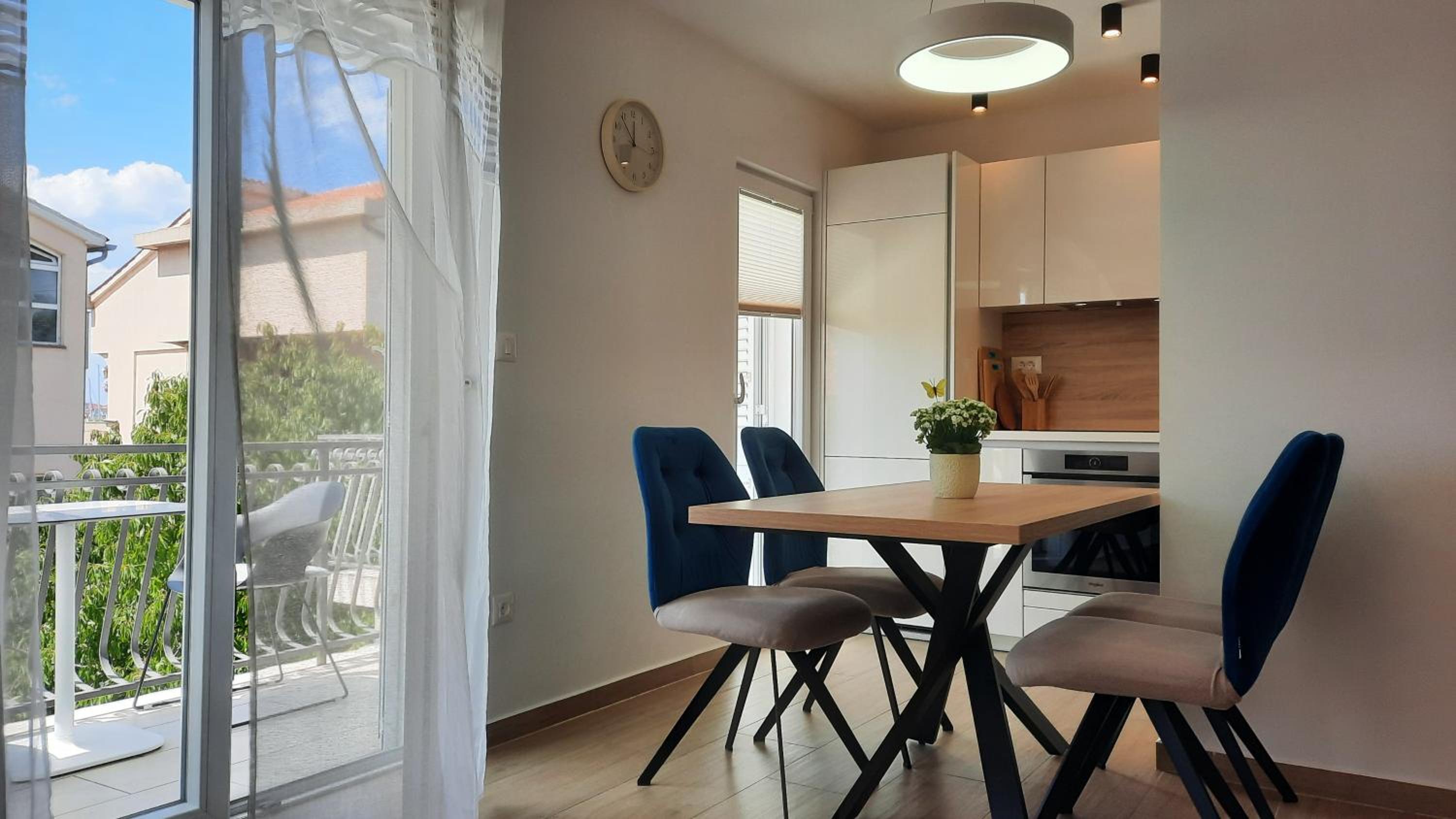 Luxury Apartments Marina View
