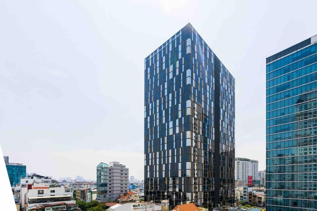 Best price one br apartment/Ben Van Don