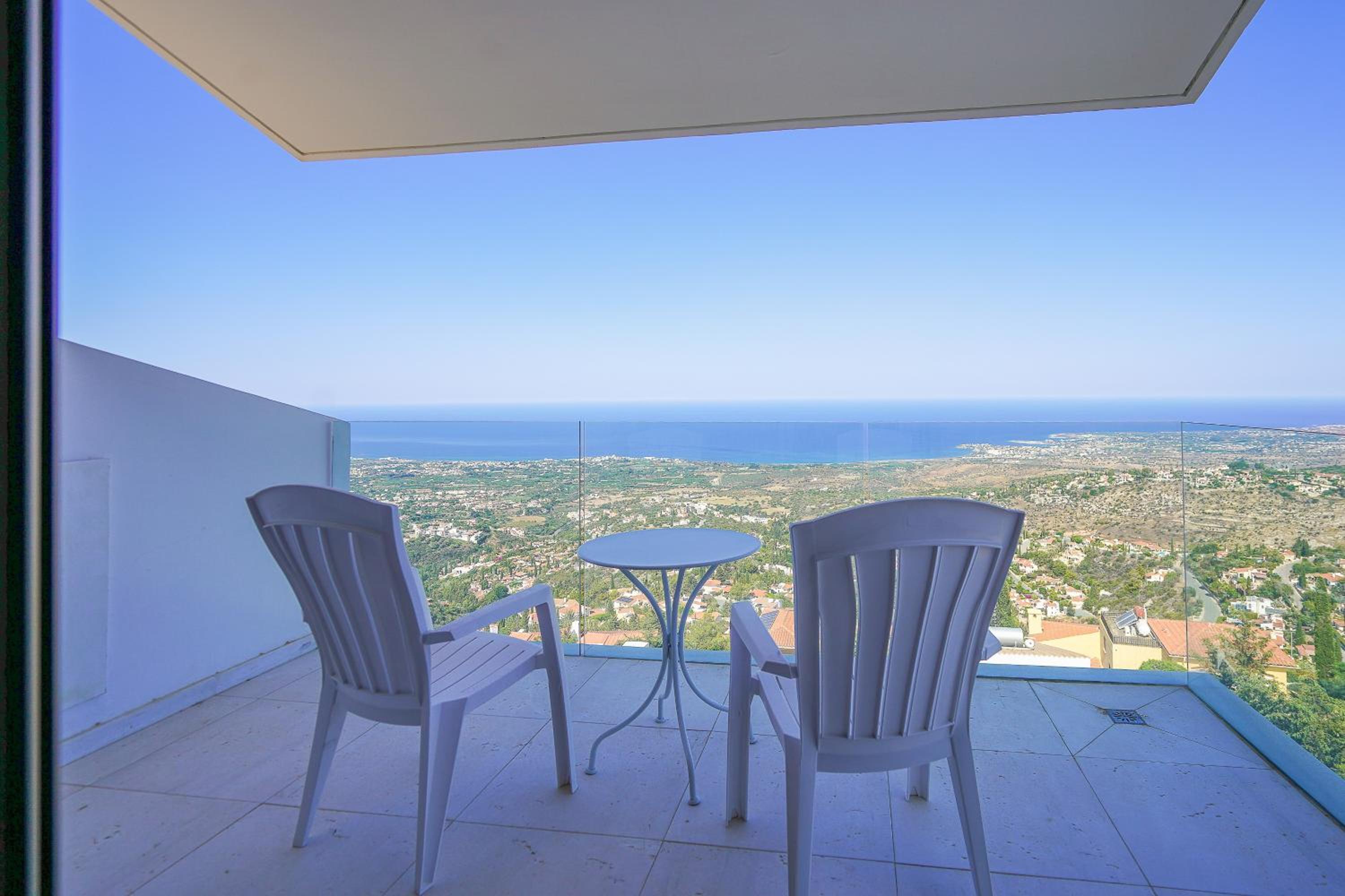 Resitour - Karina Heights Villas
