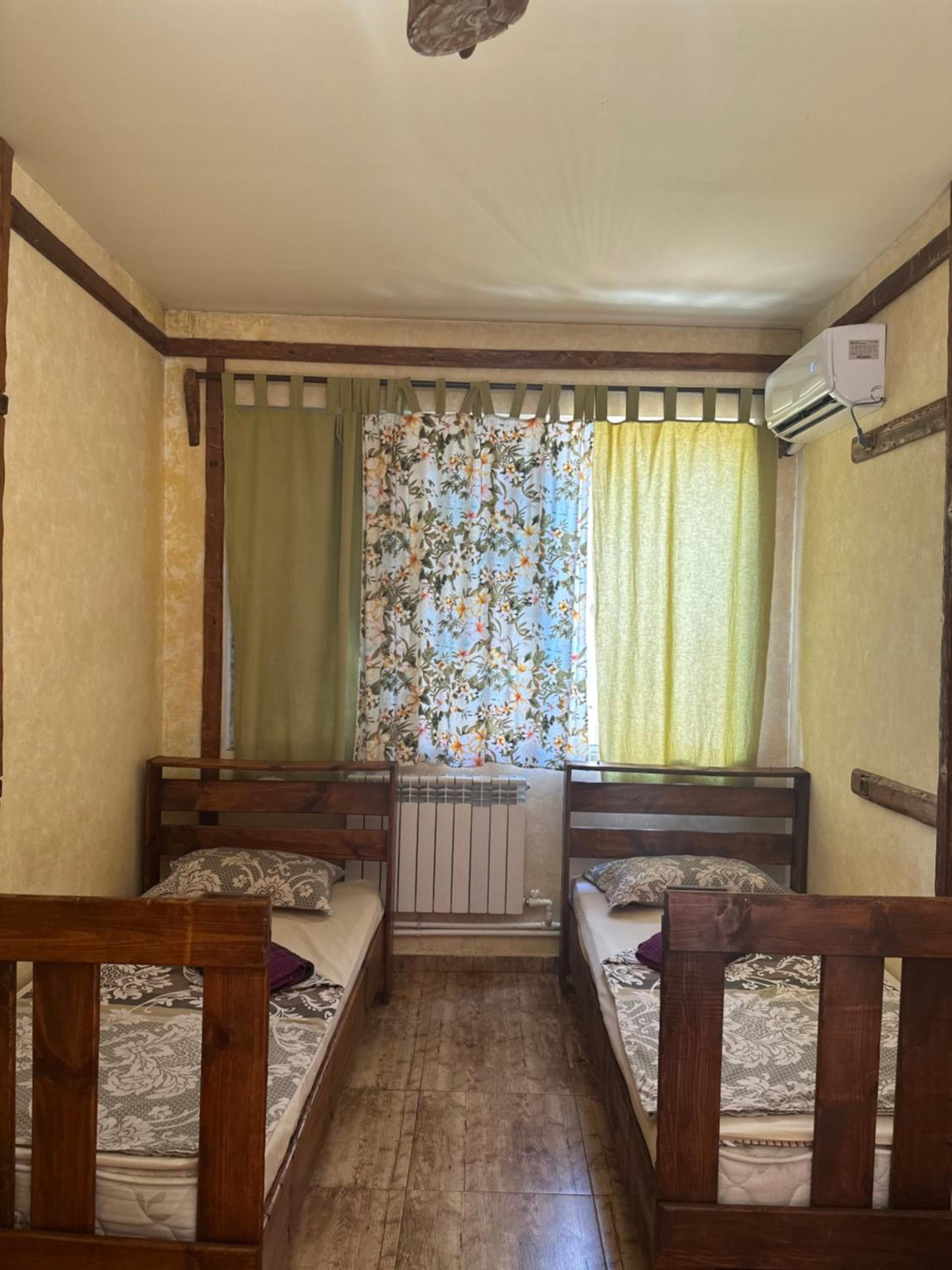 Machanents Guest House