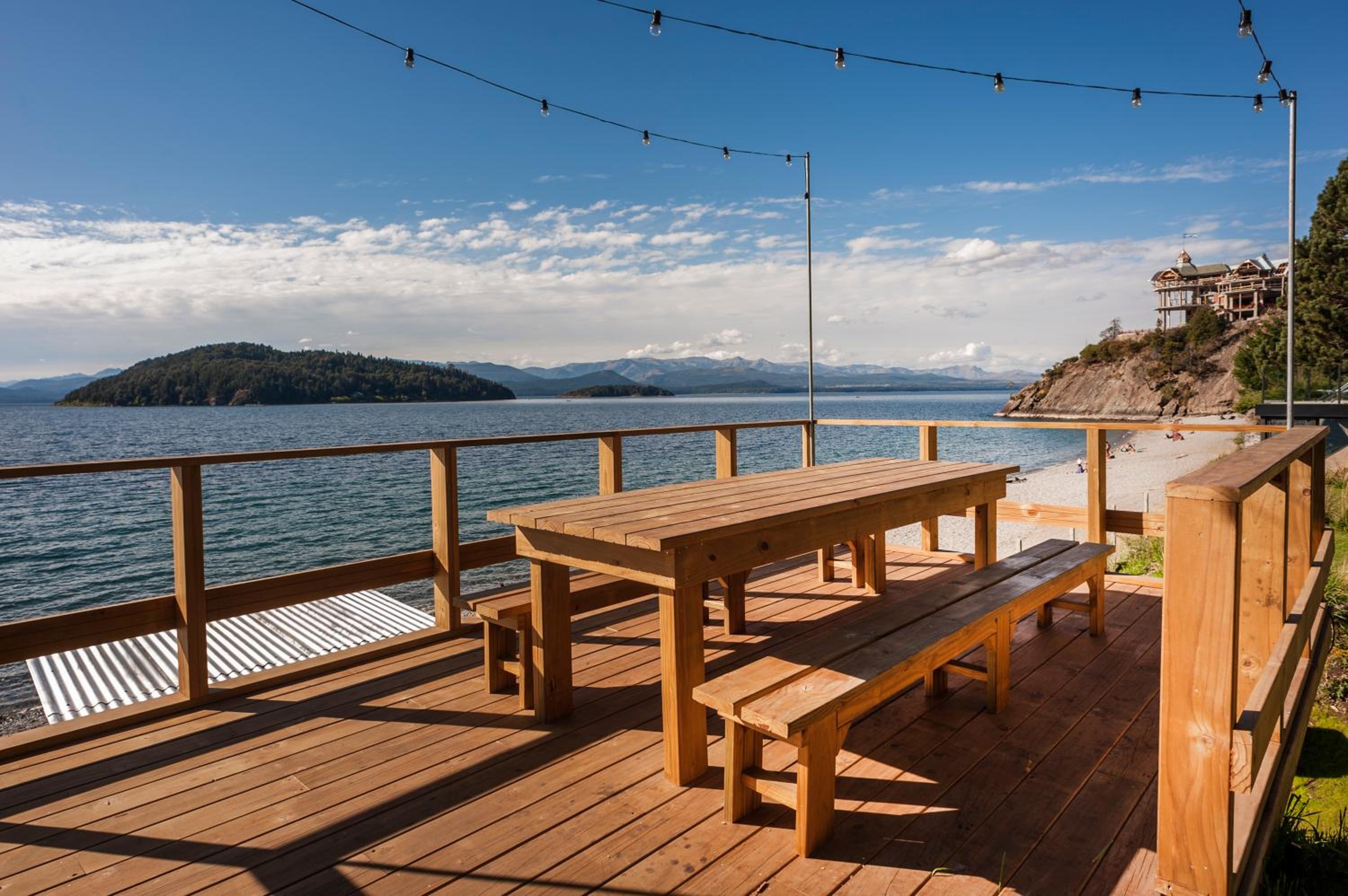 Wa One Lake Homes