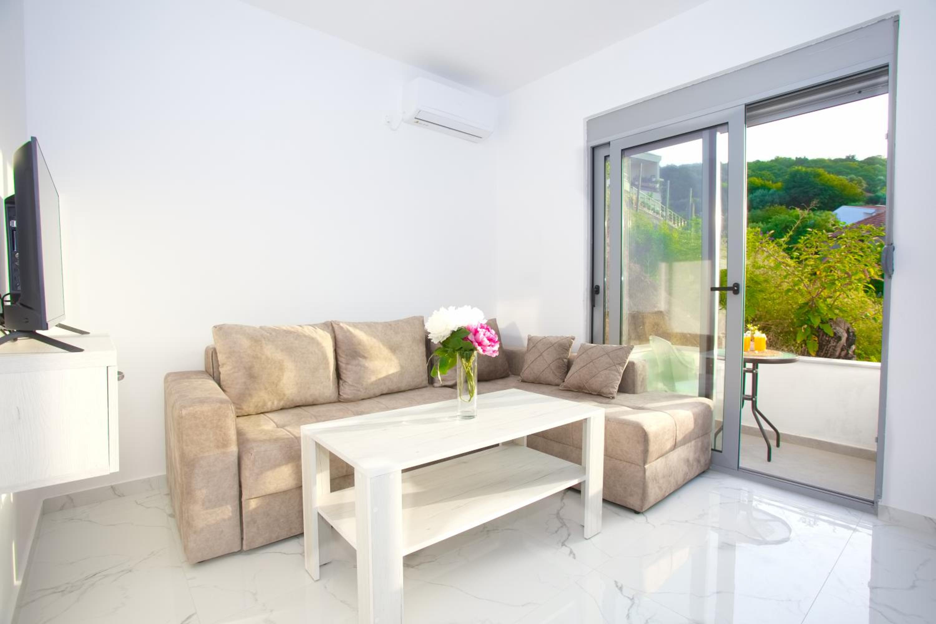 NESI Apartments photo 4