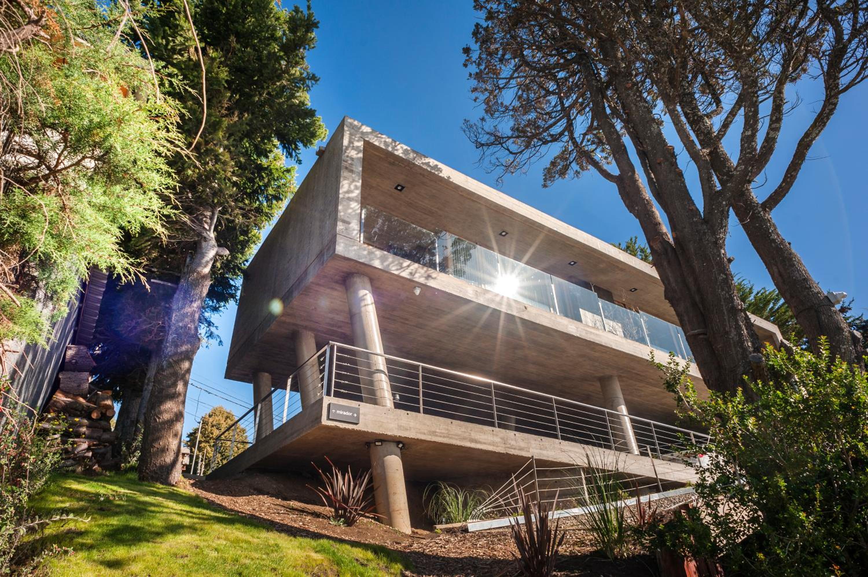 Wa One Lake Homes