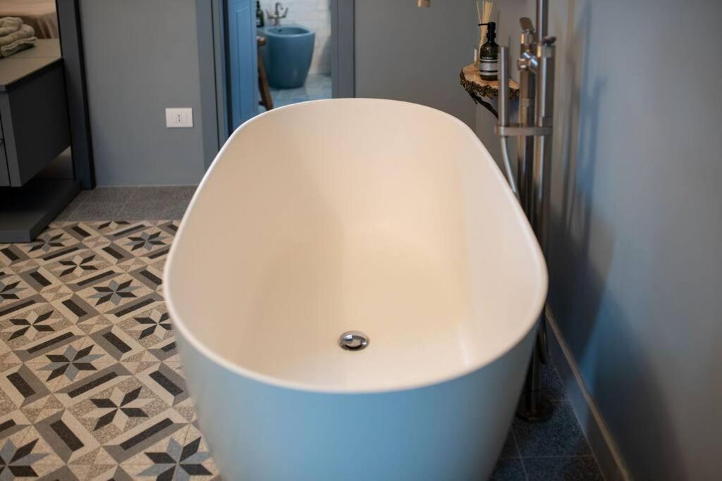 Dimora Cocchi by Raro Villas view 3