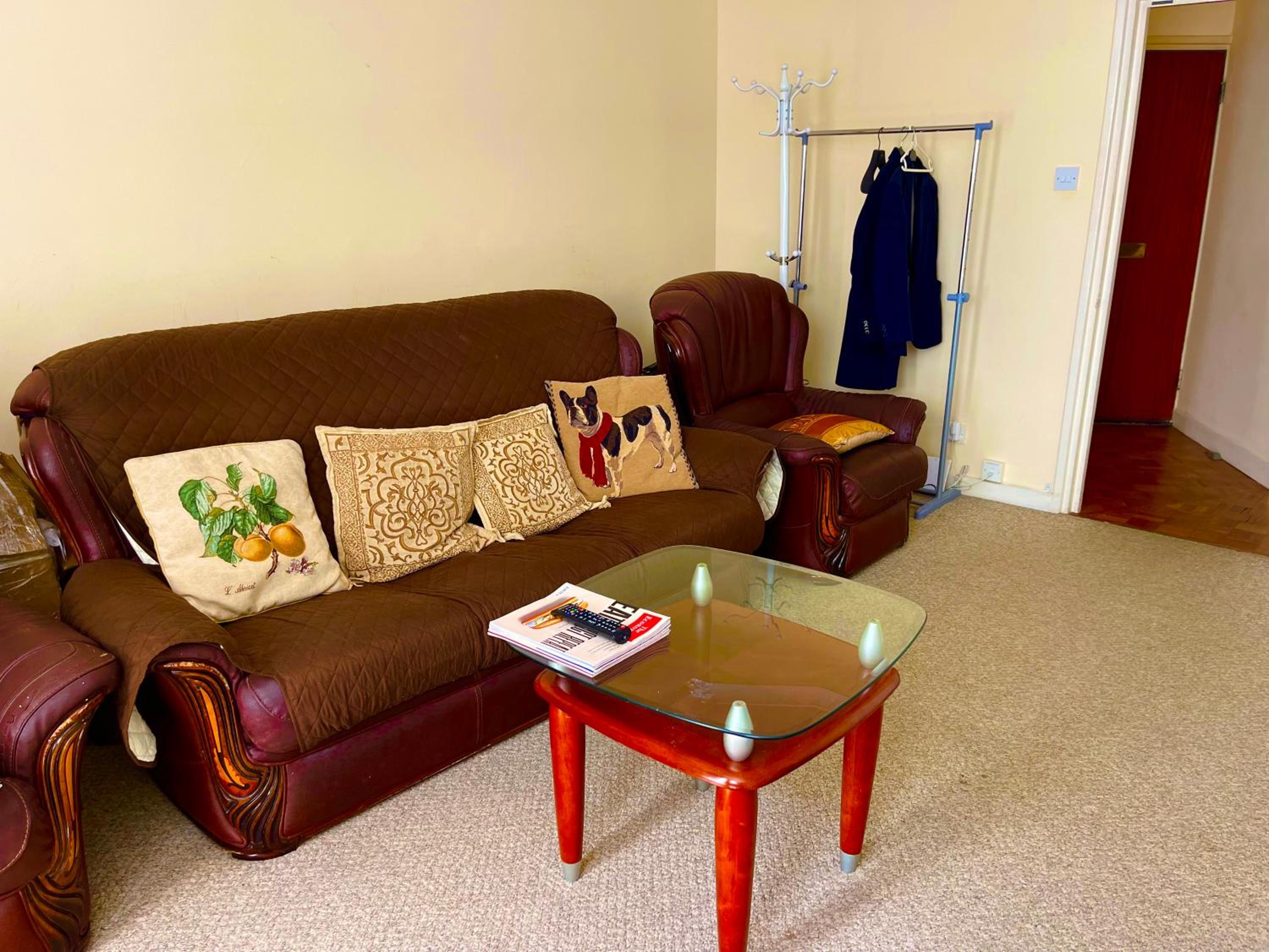 1 bedroom apartment near Hyde Park view 5