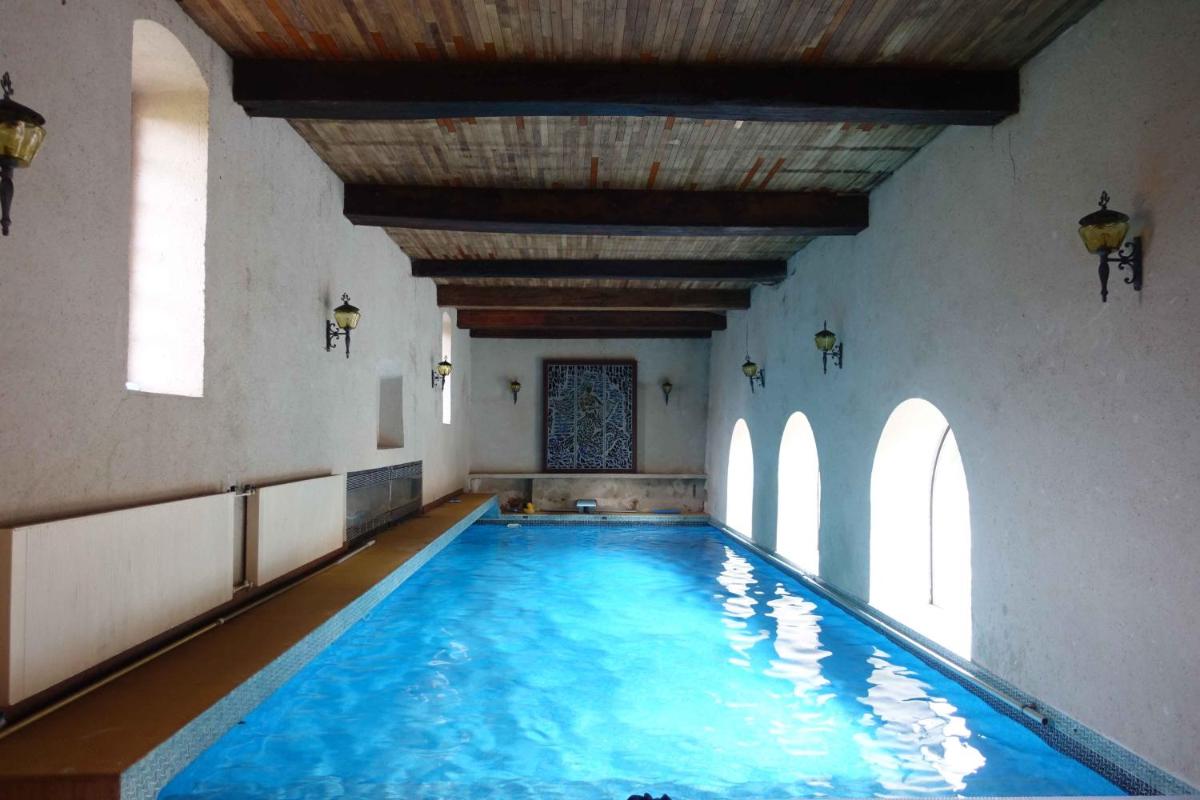 Chateau de La Riviere - Property Image 35
