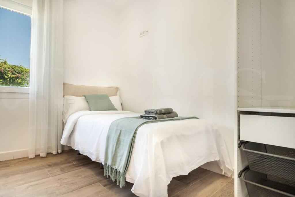 Villa with private heated Pool by the beach & port - Benalmadena by REMS view 4